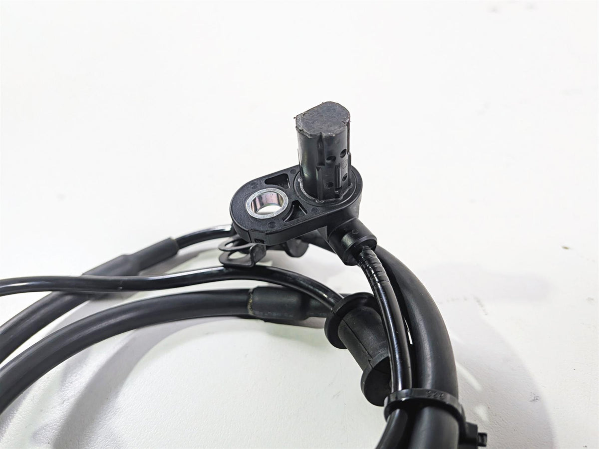 2023 Yamaha MT10 MTN1000 Rear Abs Brake Wheel Speed Sensor 2CR-85980-01-00 {{ shop.shopifyCountryName }} - Mototech271