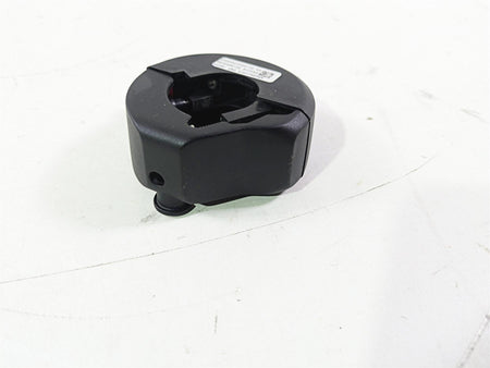 2015 BMW R nineT K21 Right Control Switch NO- Grip Heater 61318546166 {{ shop.shopifyCountryName }} - Mototech271