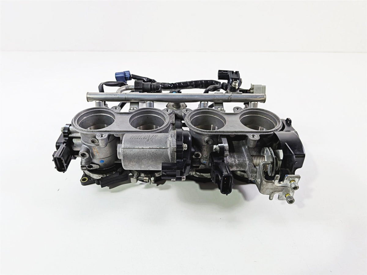2008 Yamaha YZF R1 RN19 Mikuni Throttle Body Injectors & Wiring 4C8-13750-20-00 {{ shop.shopifyCountryName }} - Mototech271