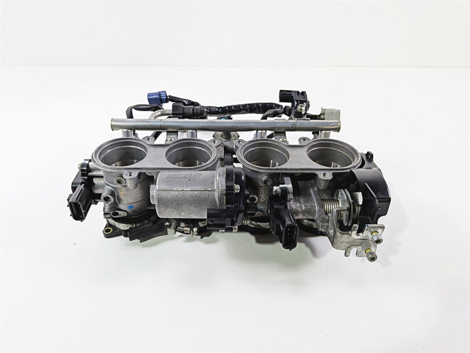 2008 Yamaha YZF R1 RN19 Mikuni Throttle Body Injectors & Wiring 4C8-13750-20-00 {{ shop.shopifyCountryName }} - Mototech271