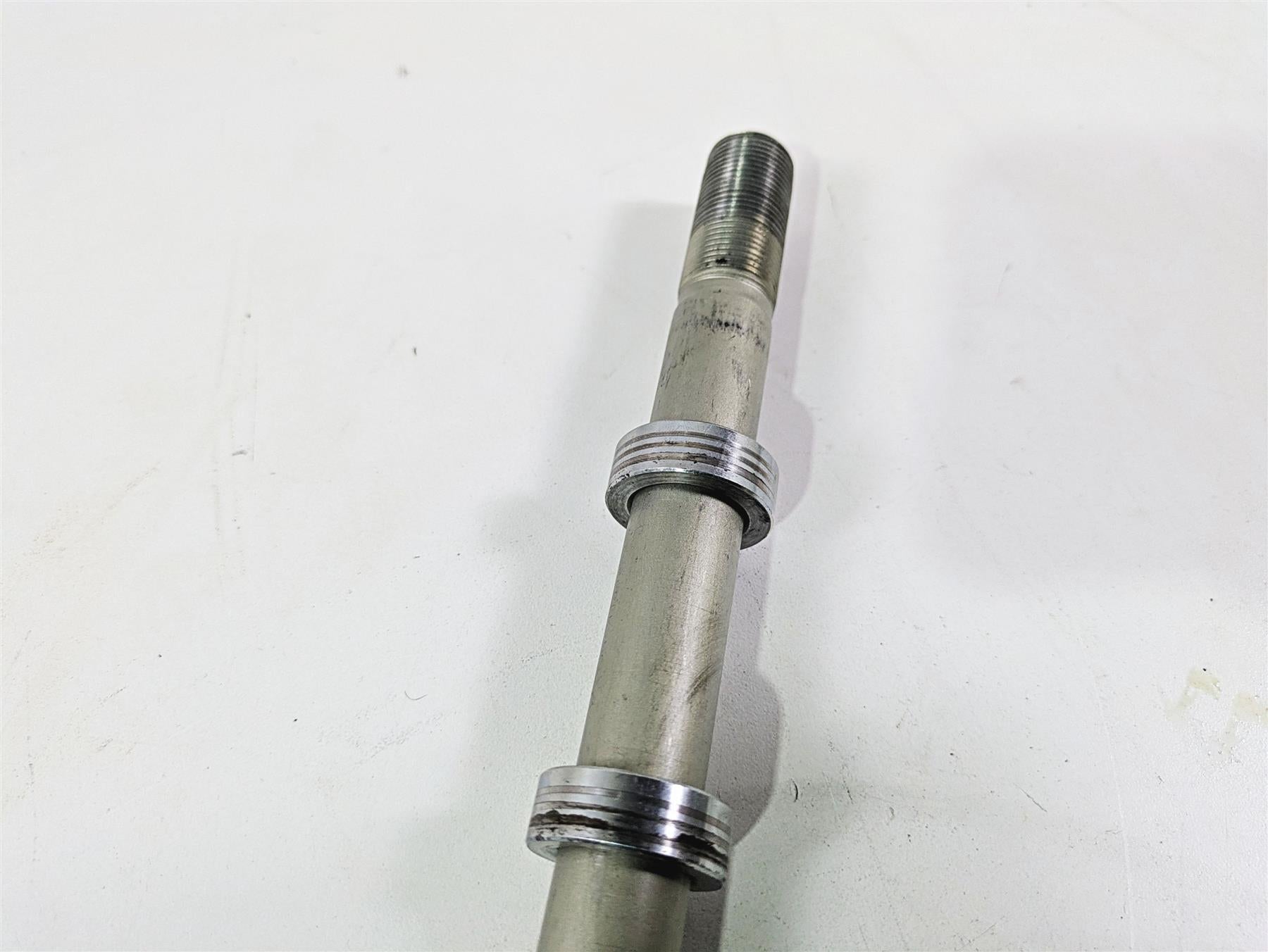 2021 Kawasaki Z900 ZR900 Front Wheel Spindle Axle 20Mm 41068-0618 {{ shop.shopifyCountryName }} - Mototech271