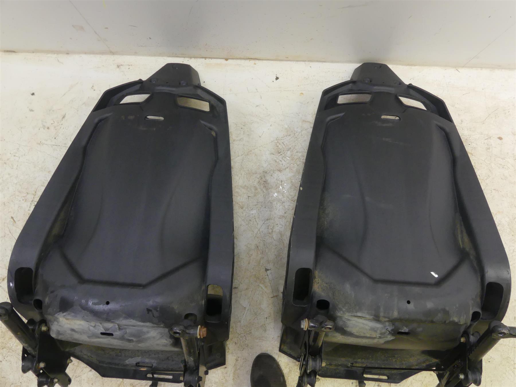 2018 Can Am Maverick X3 Turbo STD Driver Rider Passenger Seat Set 708002065 {{ shop.shopifyCountryName }} - Mototech271