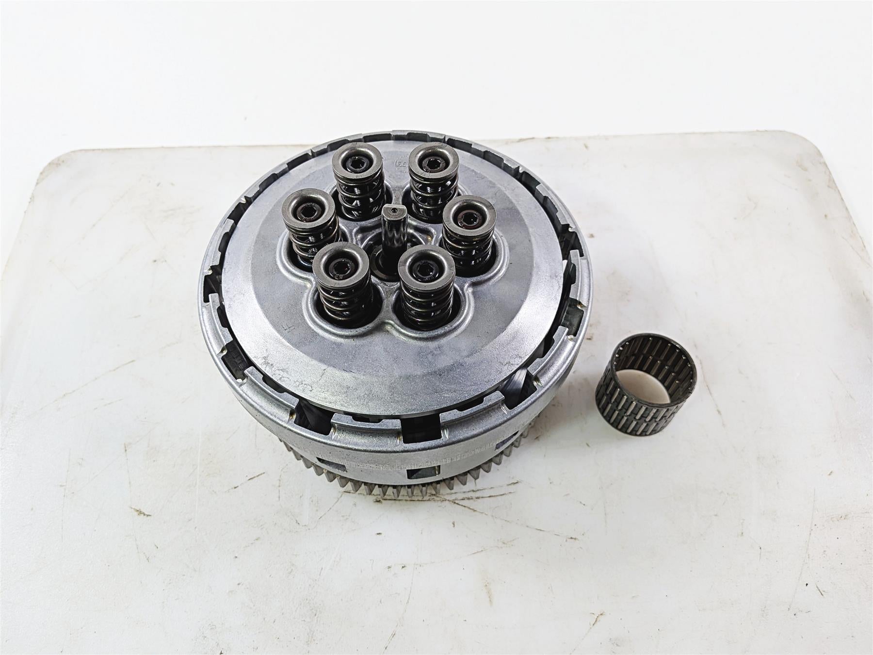 2014 Aprilia RSV4 RR Factory Clutch Basket & Pressure Plate With Springs 893773 {{ shop.shopifyCountryName }} - Mototech271