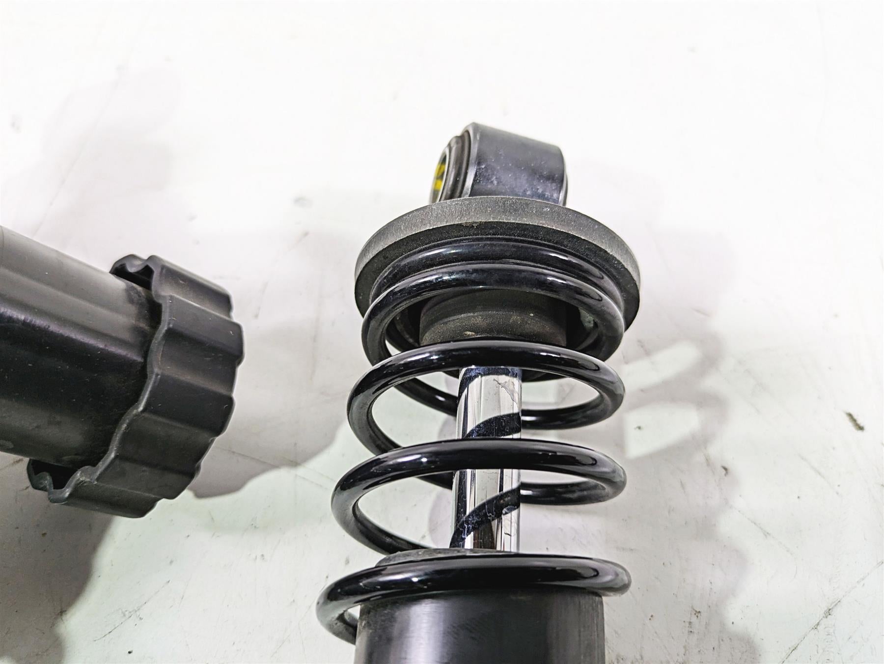 2015 Harley Touring FLHTKL E -Glide Low Rear Shock Damper Set - 12" 54000081 {{ shop.shopifyCountryName }} - Mototech271