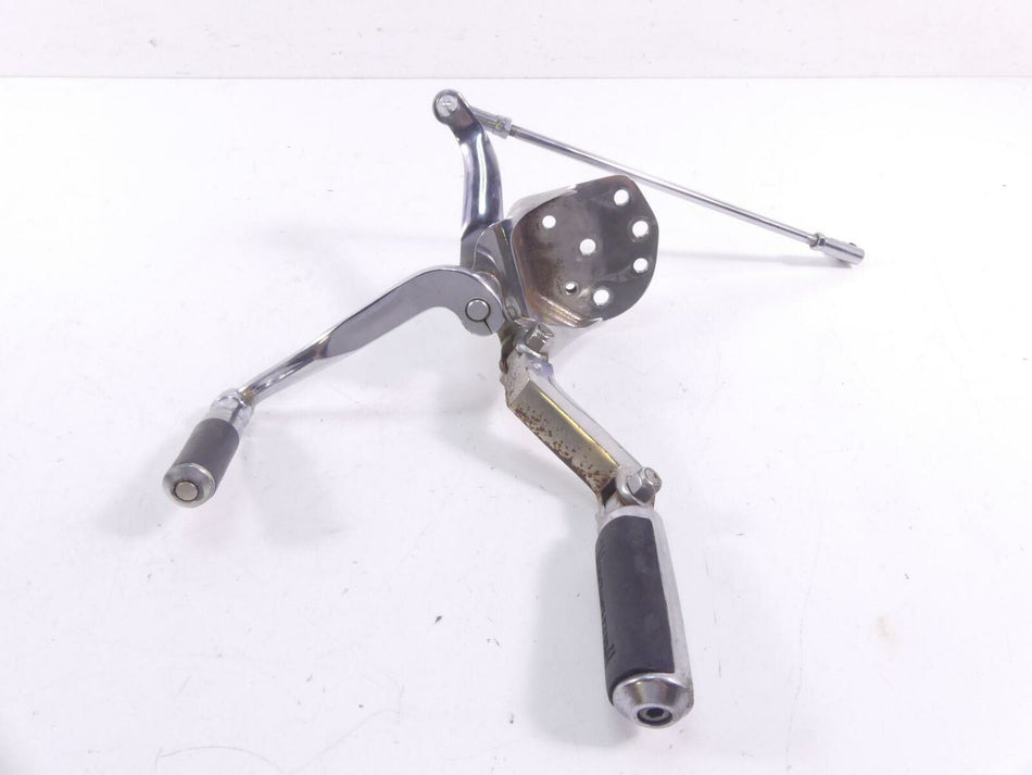 1995 Harley FXSTS Softail Springer Left Footpeg Foot Peg + Shifter Set 33683-90A {{ shop.shopifyCountryName }} - Mototech271