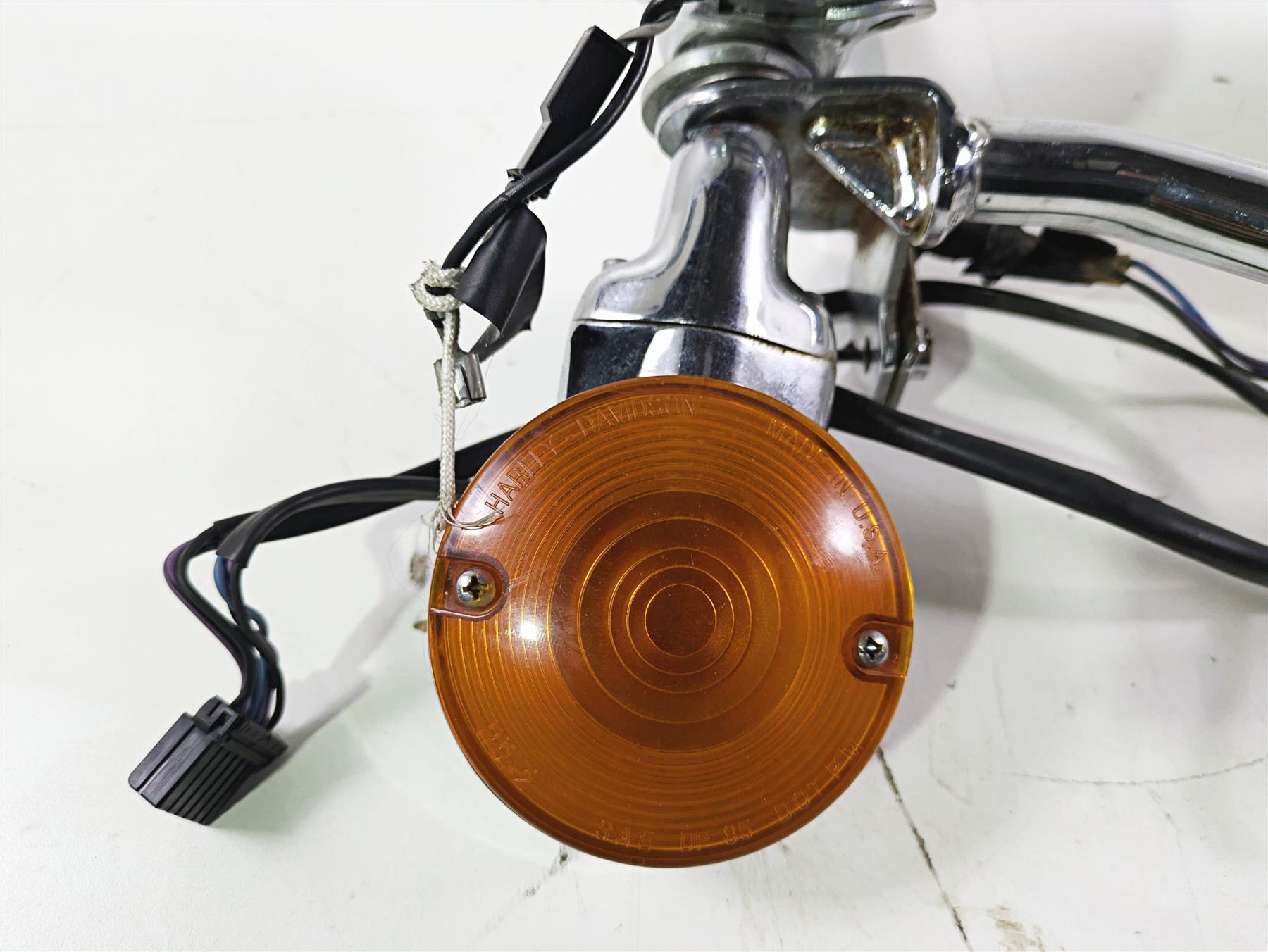 2004 Harley Softail FLSTF Fat Boy Front Spot Lights & Blinker For Parts 68972-00 {{ shop.shopifyCountryName }} - Mototech271