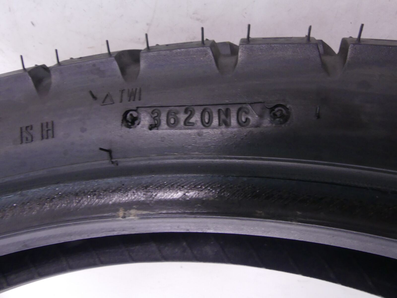 Used Front Dual Sport Tire Motoz Tractionator GPS 110/80-19 59T DOT3620 {{ shop.shopifyCountryName }} - Mototech271