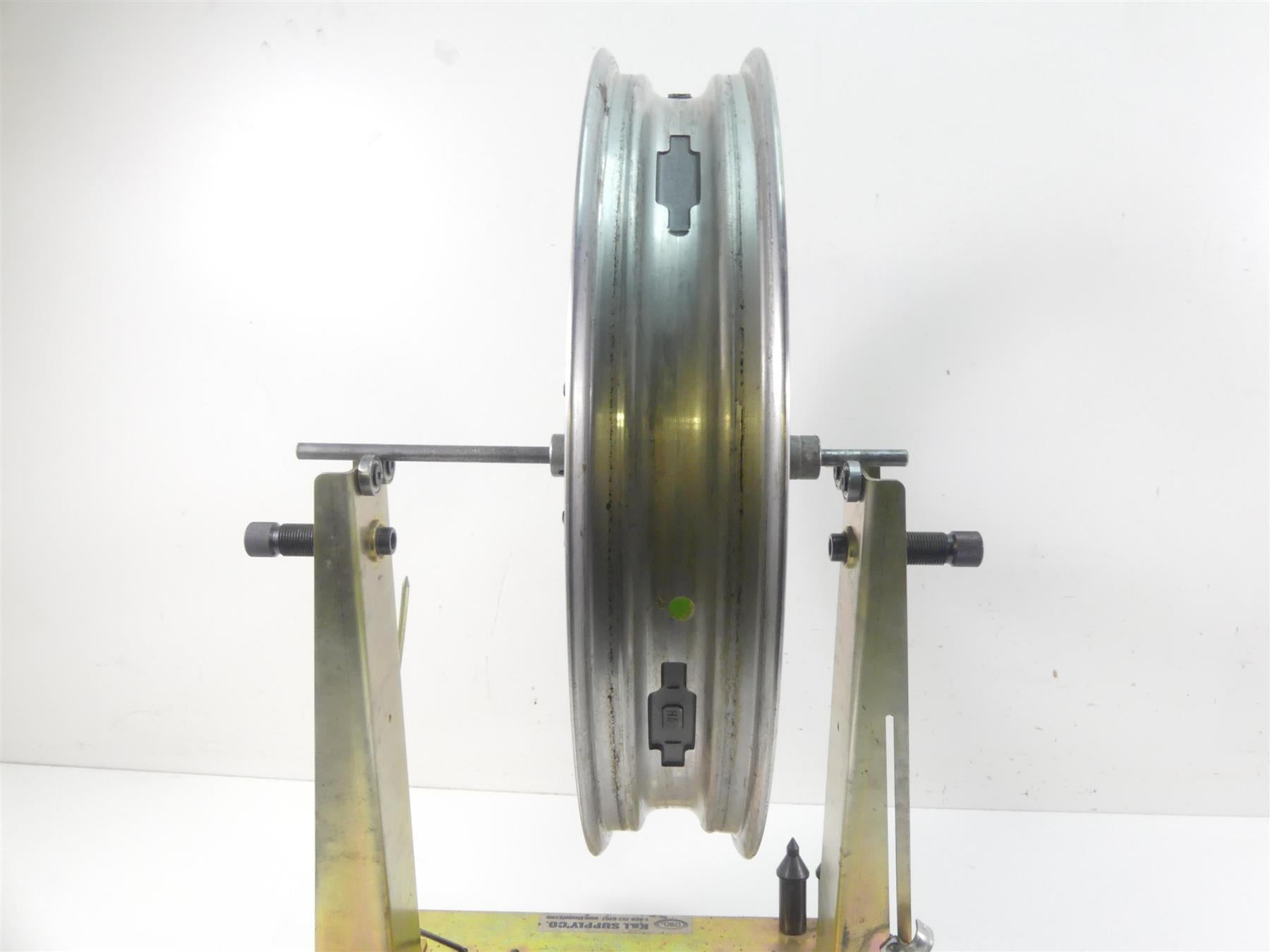 2011 Harley VRSCF Muscle Rod Straight 19x3 Front Wheel Rim 41670-09 {{ shop.shopifyCountryName }} - Mototech271
