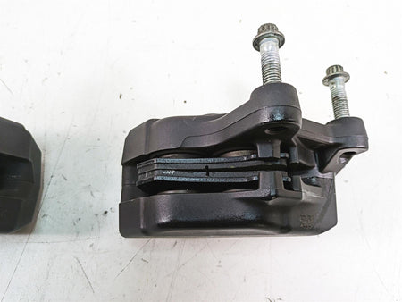 2008 Harley FLHTCU Electra Glide Front Brake Caliper Set 43027-08 44023-08 {{ shop.shopifyCountryName }} - Mototech271