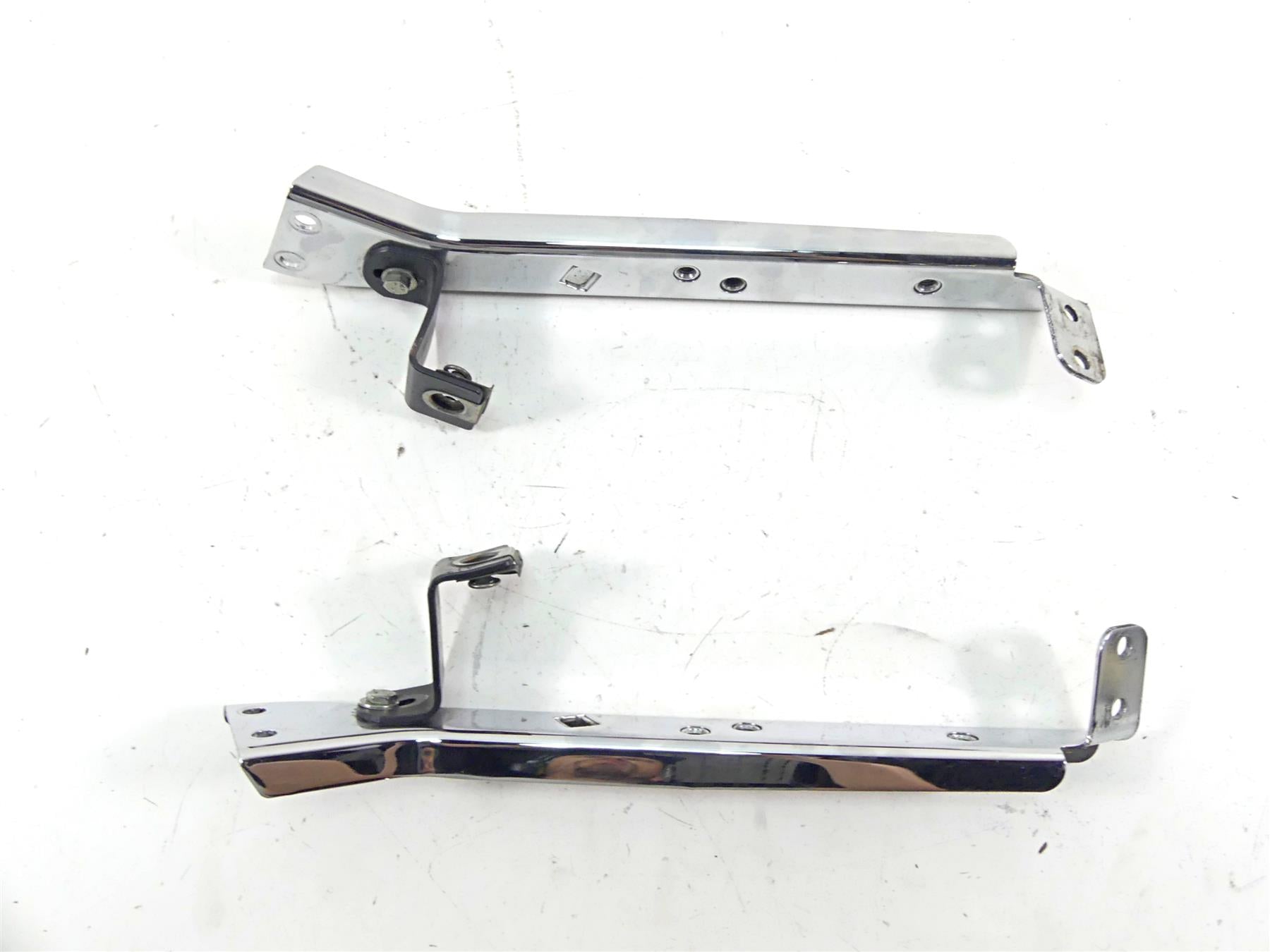 2006 Harley Touring FLHTCU SE E-Glide Saddlebag Support Bracket Set 90718-95A {{ shop.shopifyCountryName }} - Mototech271
