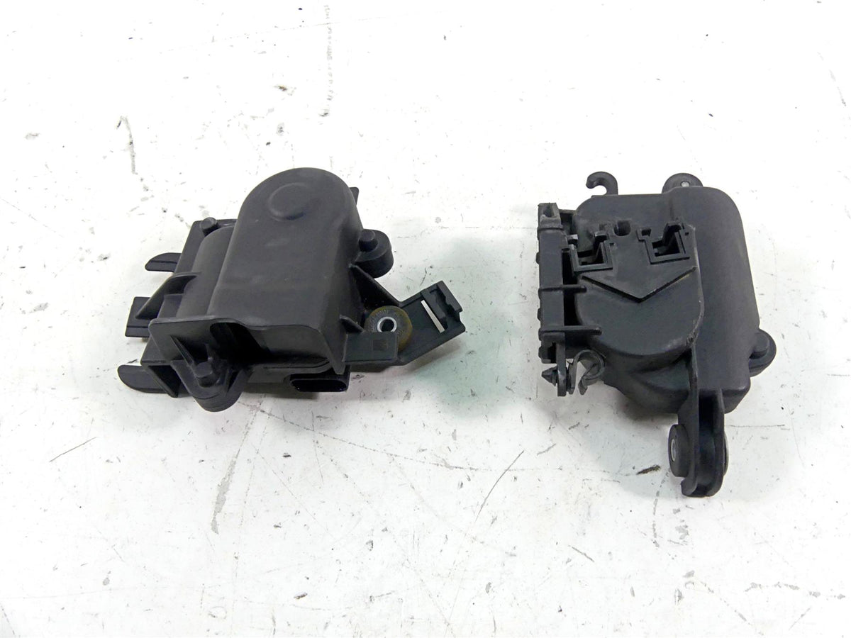 2018 BMW S1000RR K46 Exhaust Actuator Servo Motor Set 18517722614 18519443059 {{ shop.shopifyCountryName }} - Mototech271