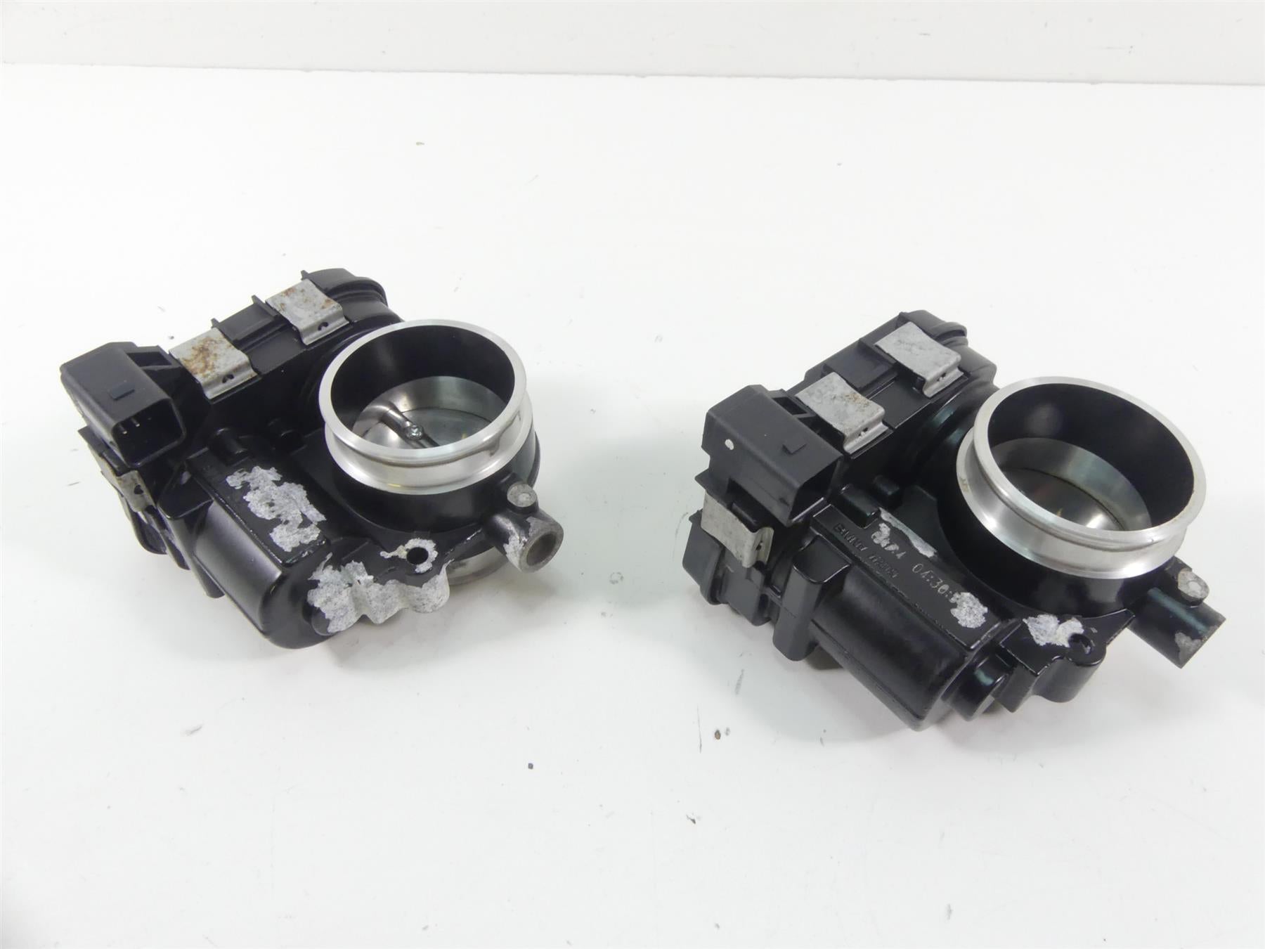 2014 BMW R1200GS K50 Throttle Body Bodies Fuel Injection Set 13548564959 7728929 {{ shop.shopifyCountryName }} - Mototech271