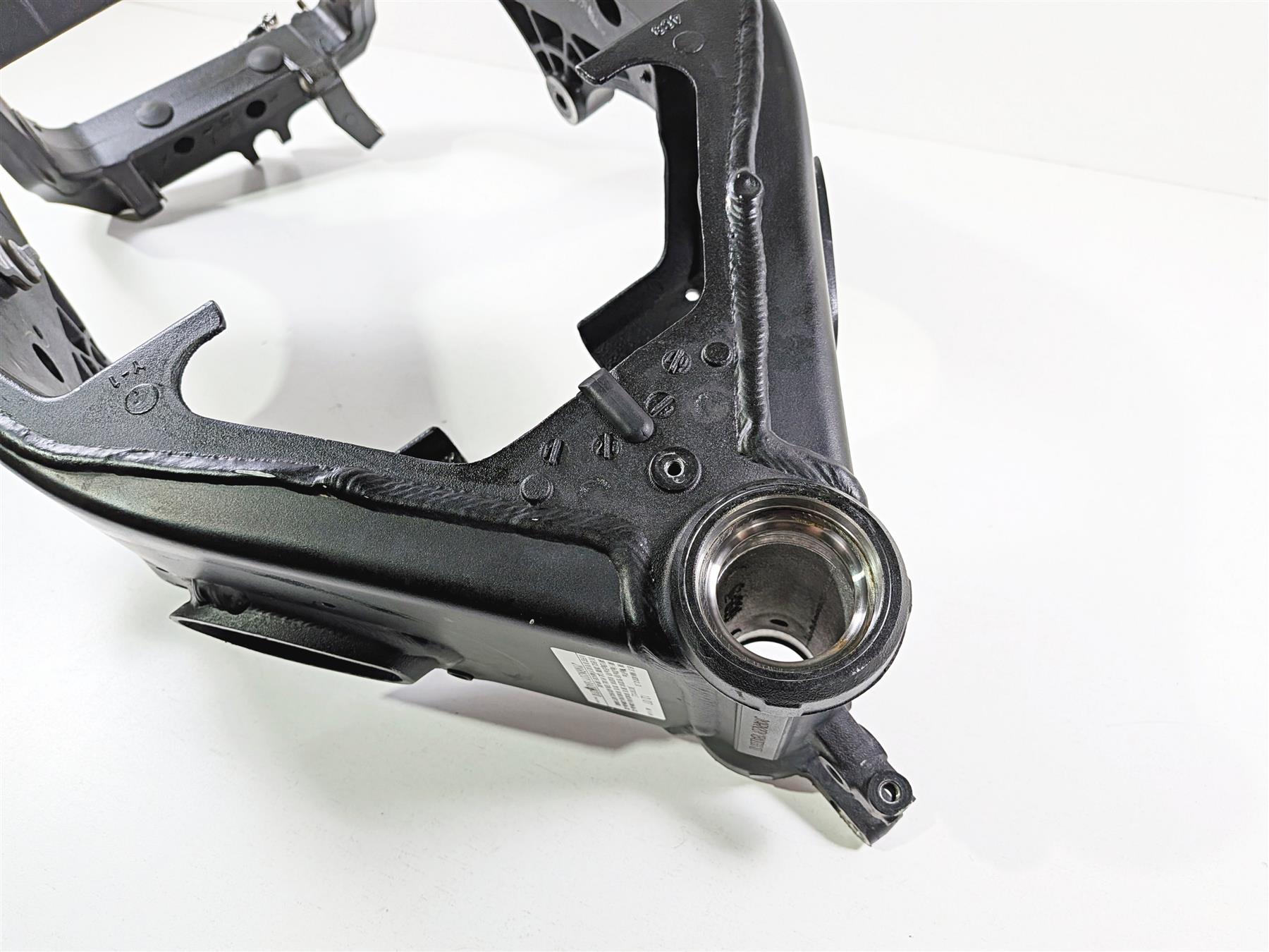 2008 Yamaha YZF R1 RN19 Straight Main Frame Chassis With Texas Salvage Title 4C8-21110-01-00 {{ shop.shopifyCountryName }} - Mototech271