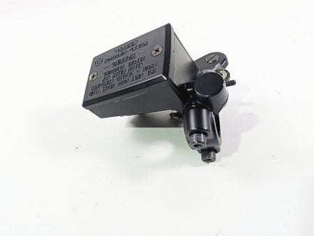 2009 Yamaha FZ1 FZS10 Fazer Brembo Front Brake Master Cylinder 3C3-W2587-00-00 {{ shop.shopifyCountryName }} - Mototech271
