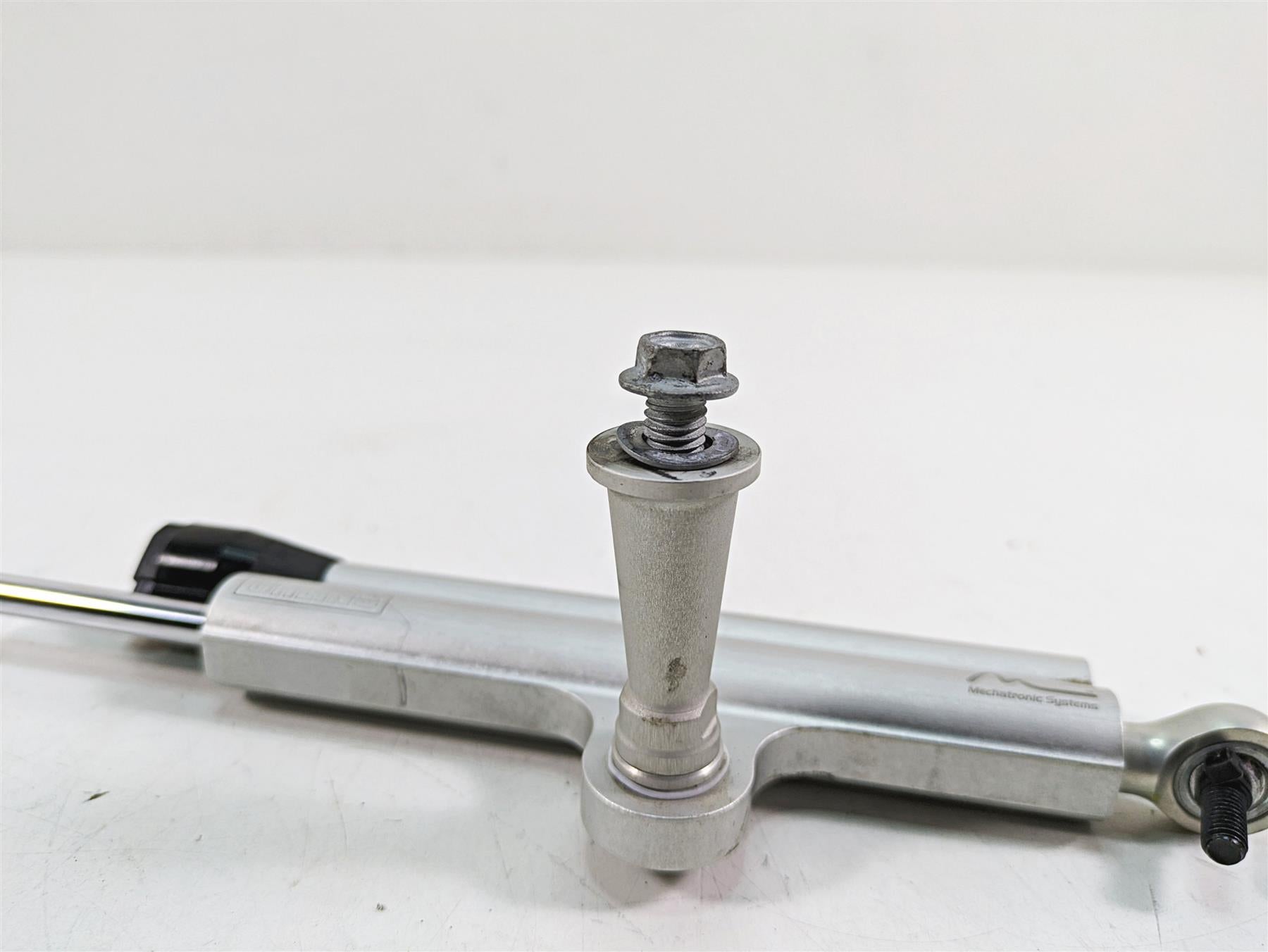 2020 Aprilia Tuono V4 Factory Ohlins Steering Damper Stabilizer 2B005520 {{ shop.shopifyCountryName }} - Mototech271