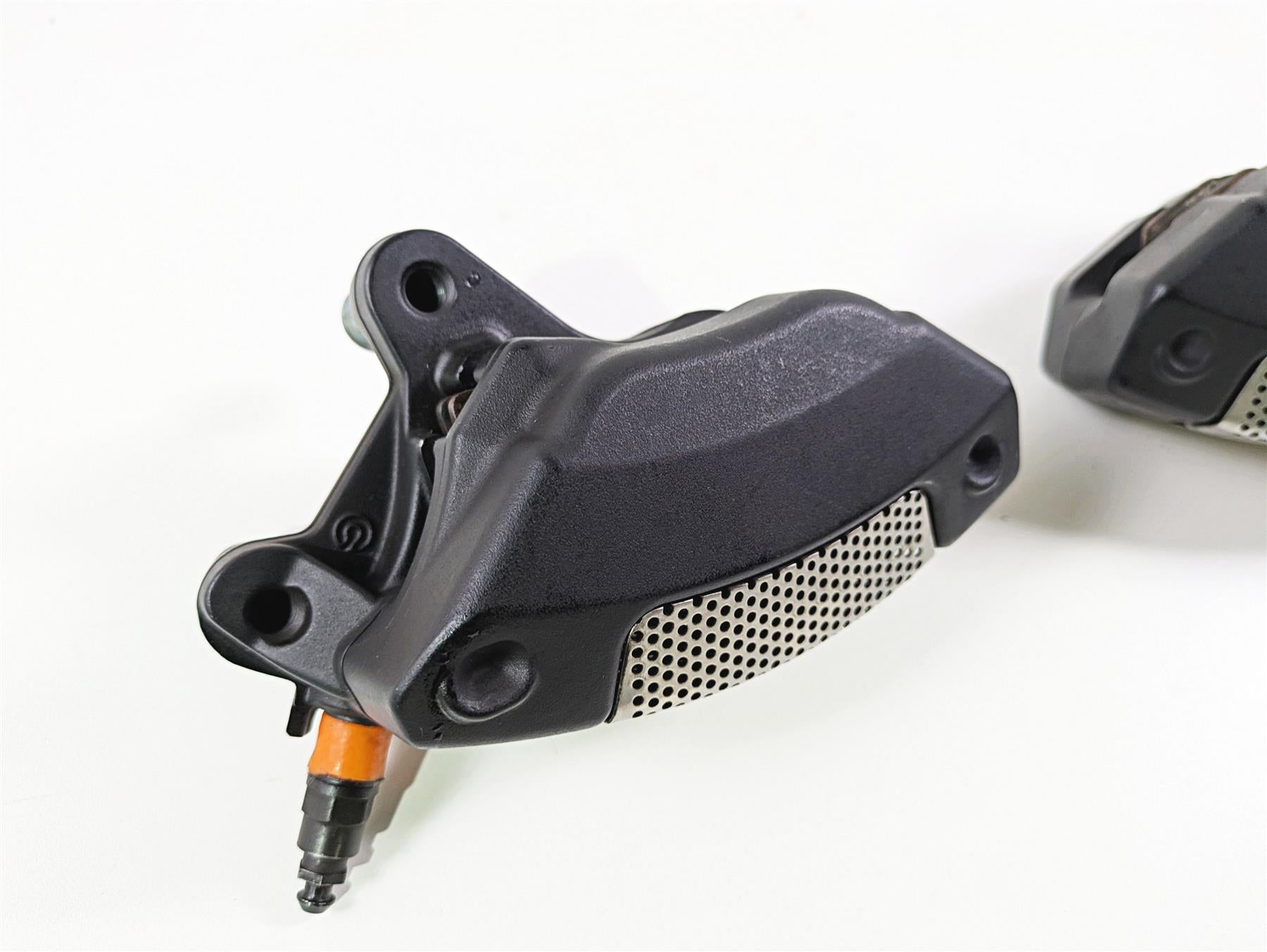 2016 Harley Touring FLHR Road King Front Brake Caliper Set 43027-08 44023-08 {{ shop.shopifyCountryName }} - Mototech271