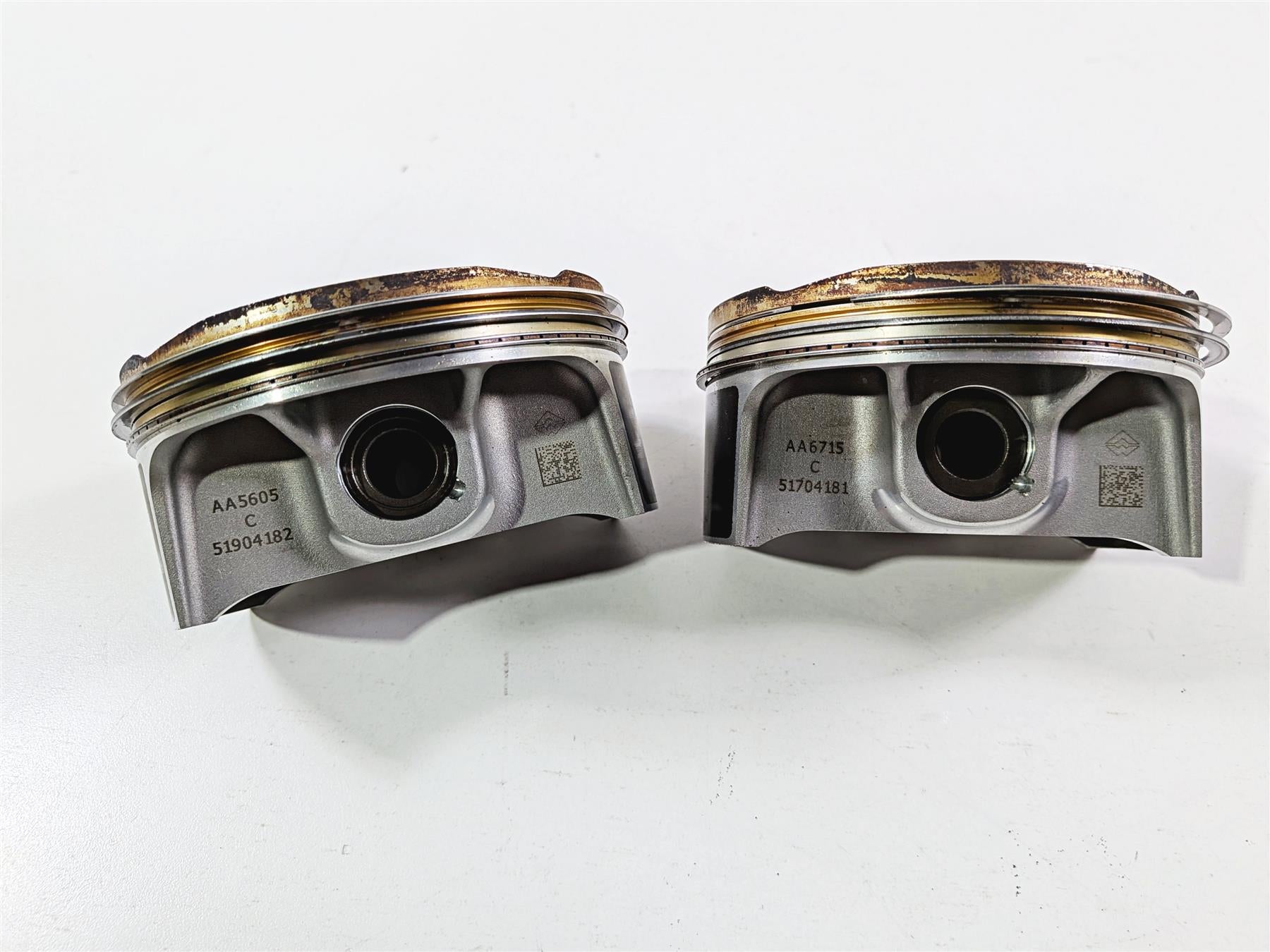 2019 BMW R1250GS K50 Left & Right Piston Set 7K Only 11258565633 {{ shop.shopifyCountryName }} - Mototech271