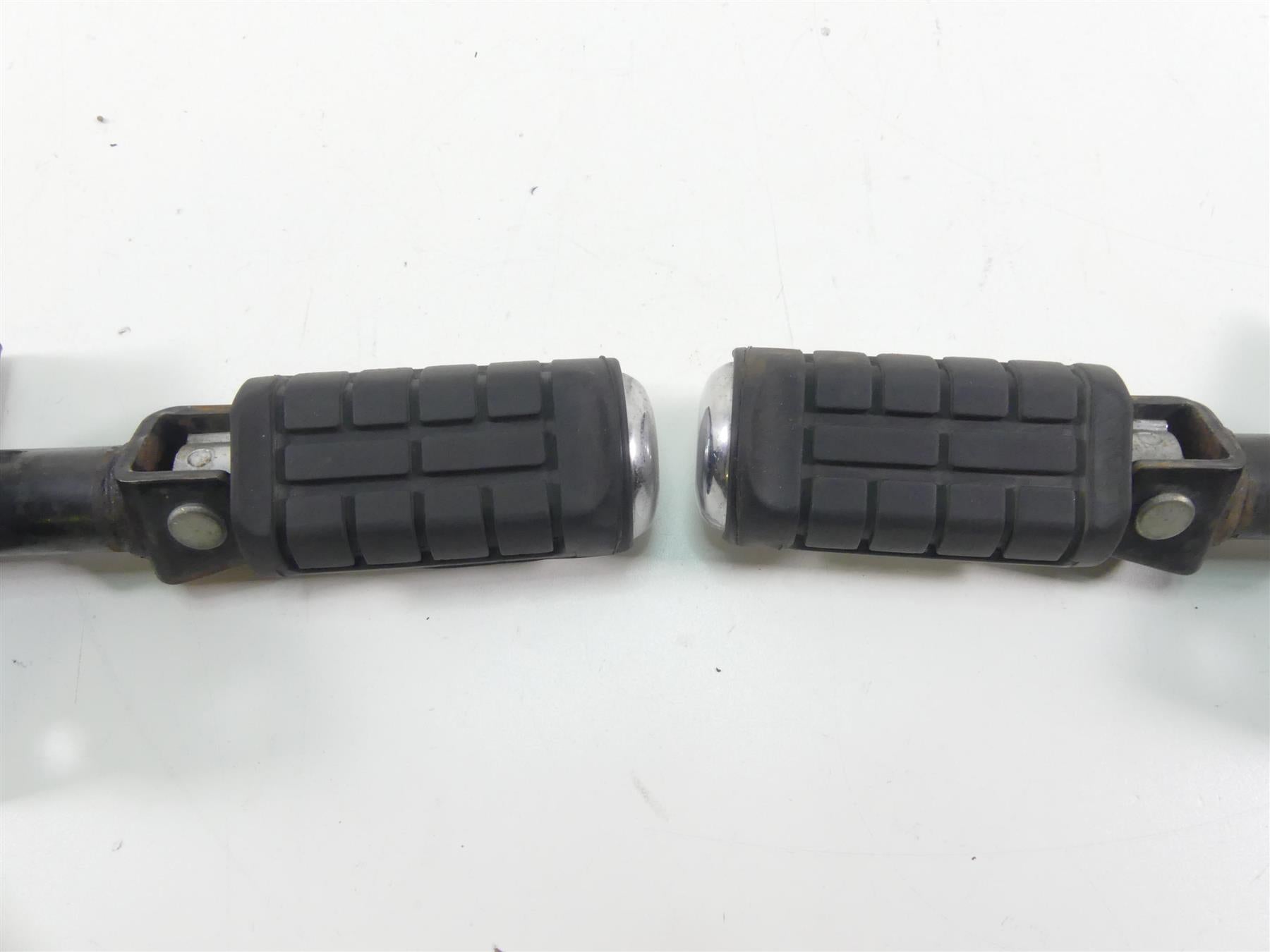 1998 Honda Shadow VT1100T Rear Passenger Footpeg Foot Rest Set 50715-MBC-000 {{ shop.shopifyCountryName }} - Mototech271
