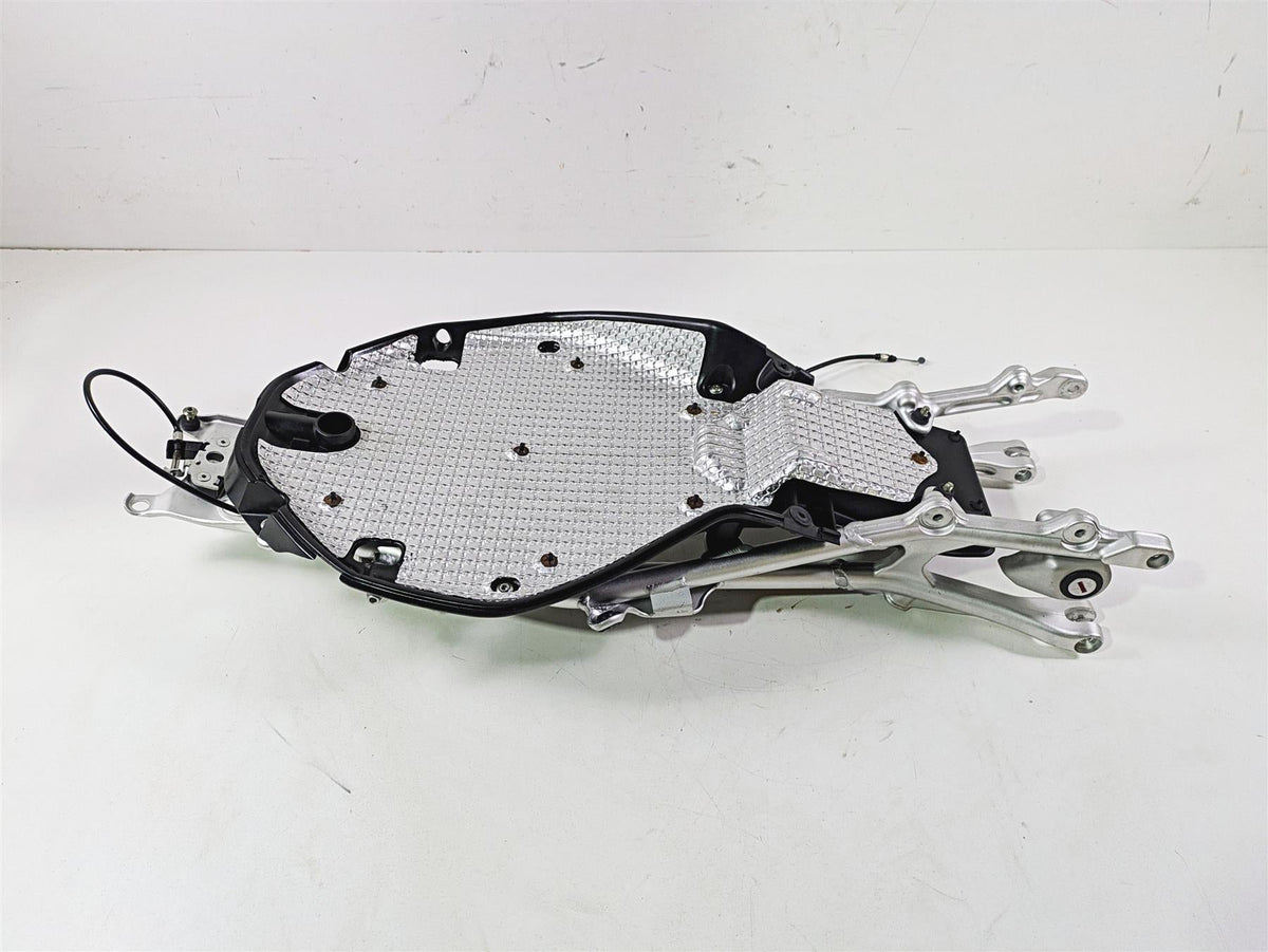 2012 Mv Agusta F4 RR Subframe & Inner Fender - Read 8000B5268 {{ shop.shopifyCountryName }} - Mototech271