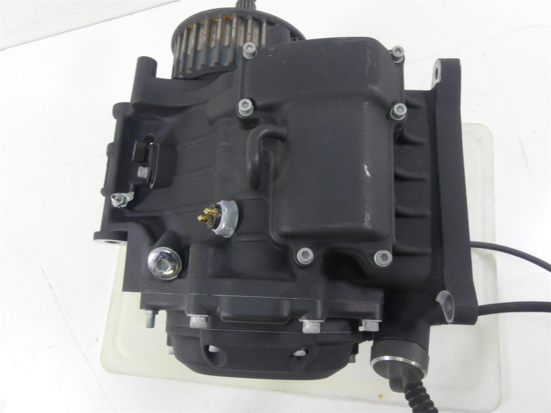 2014 Harley Dyna FXDF Fat Bob Transmission Gear Box 6 Speed 8K 33083-10A {{ shop.shopifyCountryName }} - Mototech271