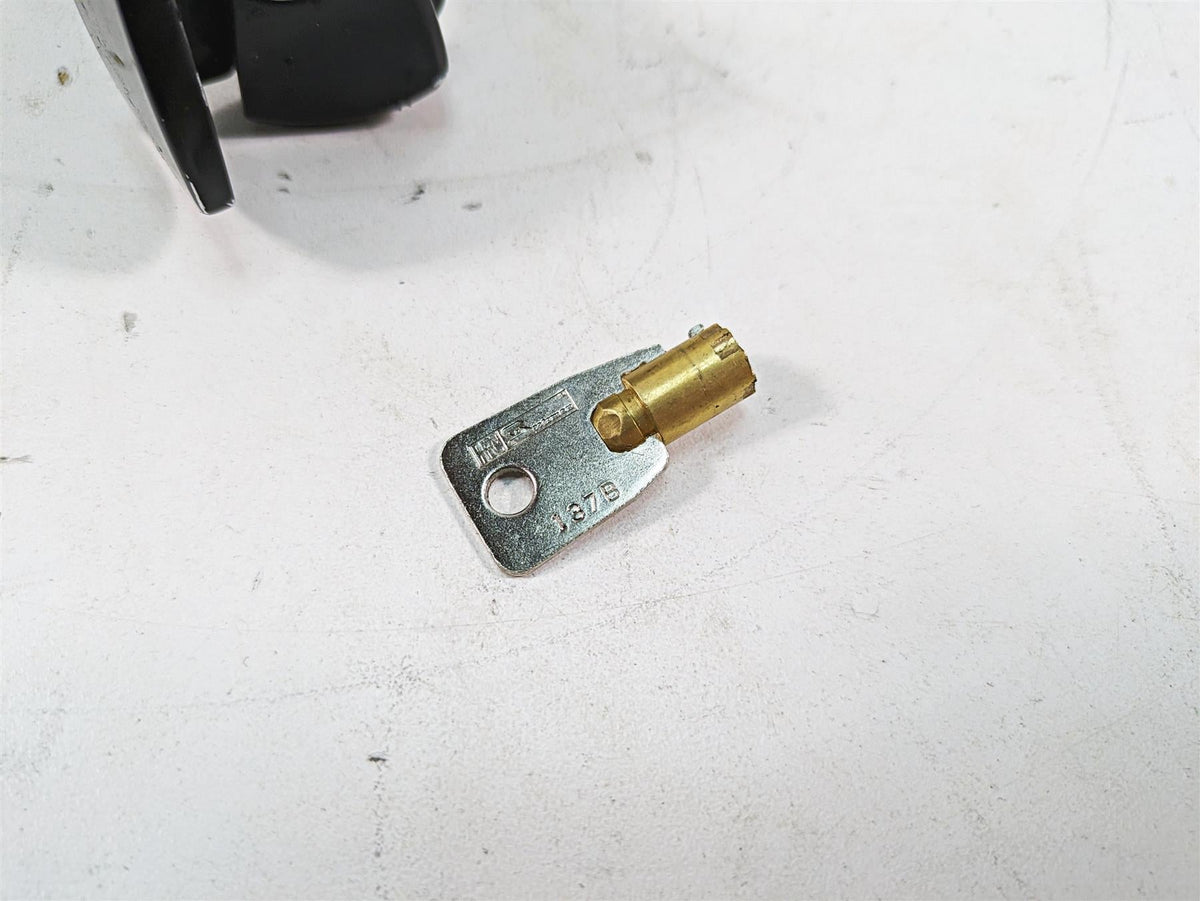 2018 Harley Touring FLHXSE CVO Street Glide Ignition Switch & Key -Read 45600057 {{ shop.shopifyCountryName }} - Mototech271
