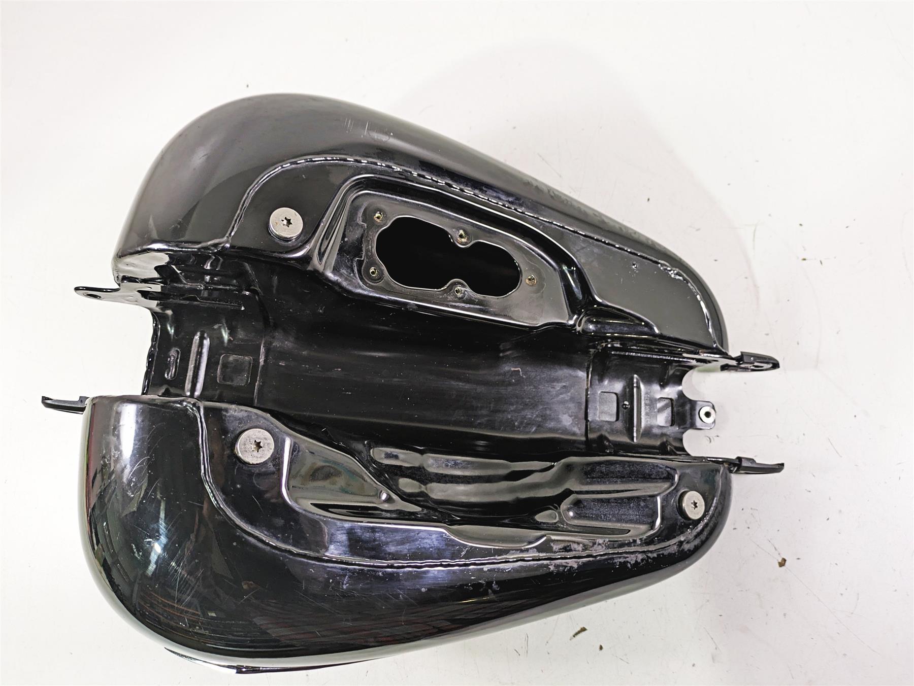 2021 Harley Softail FLSL Slim Fuel Gas Petrol Tank 61000674