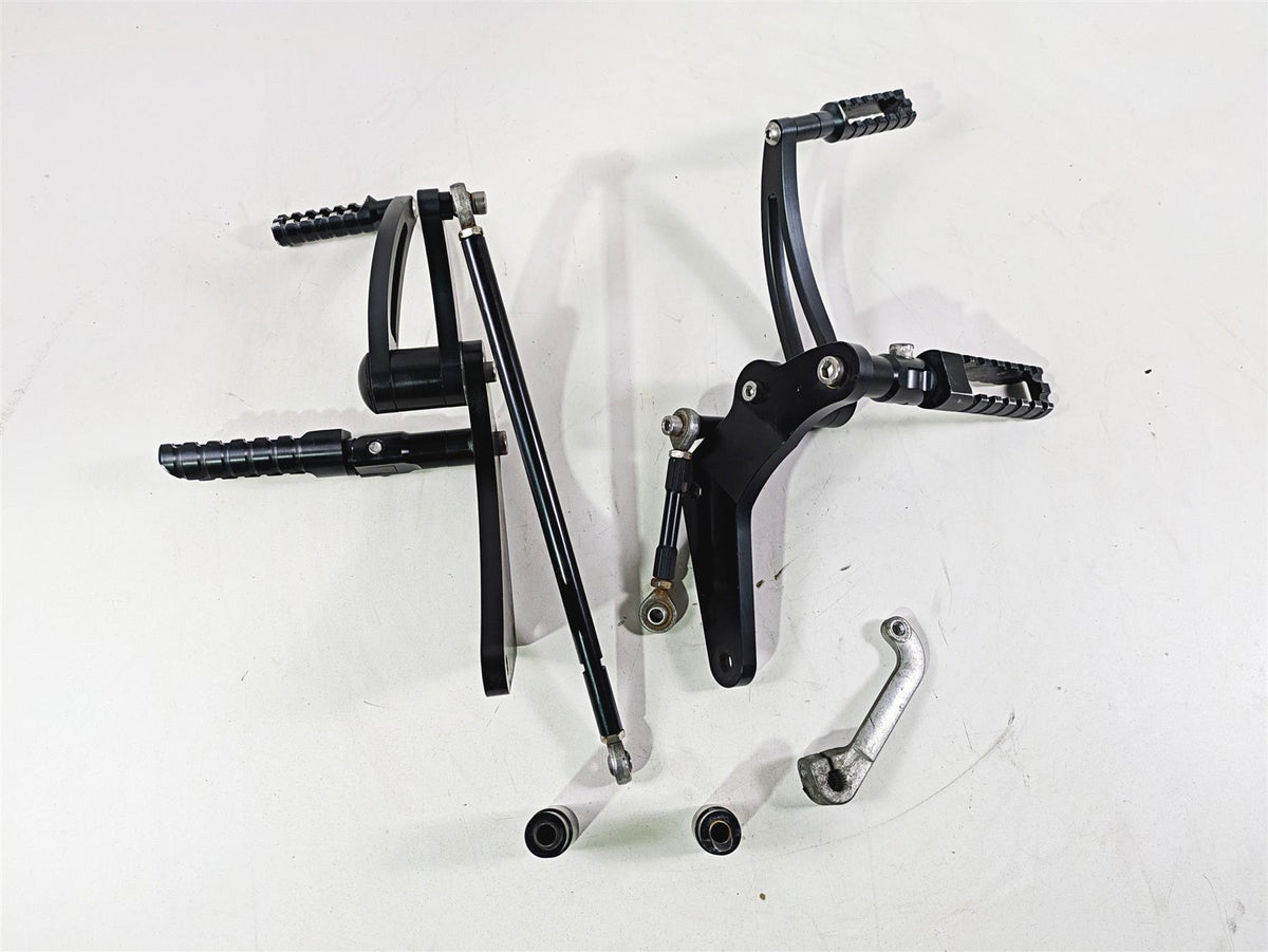2021 Harley Softail FXST Standard Tarazon Fw Control Footrests - Read ?RSHD-SB18 {{ shop.shopifyCountryName }} - Mototech271