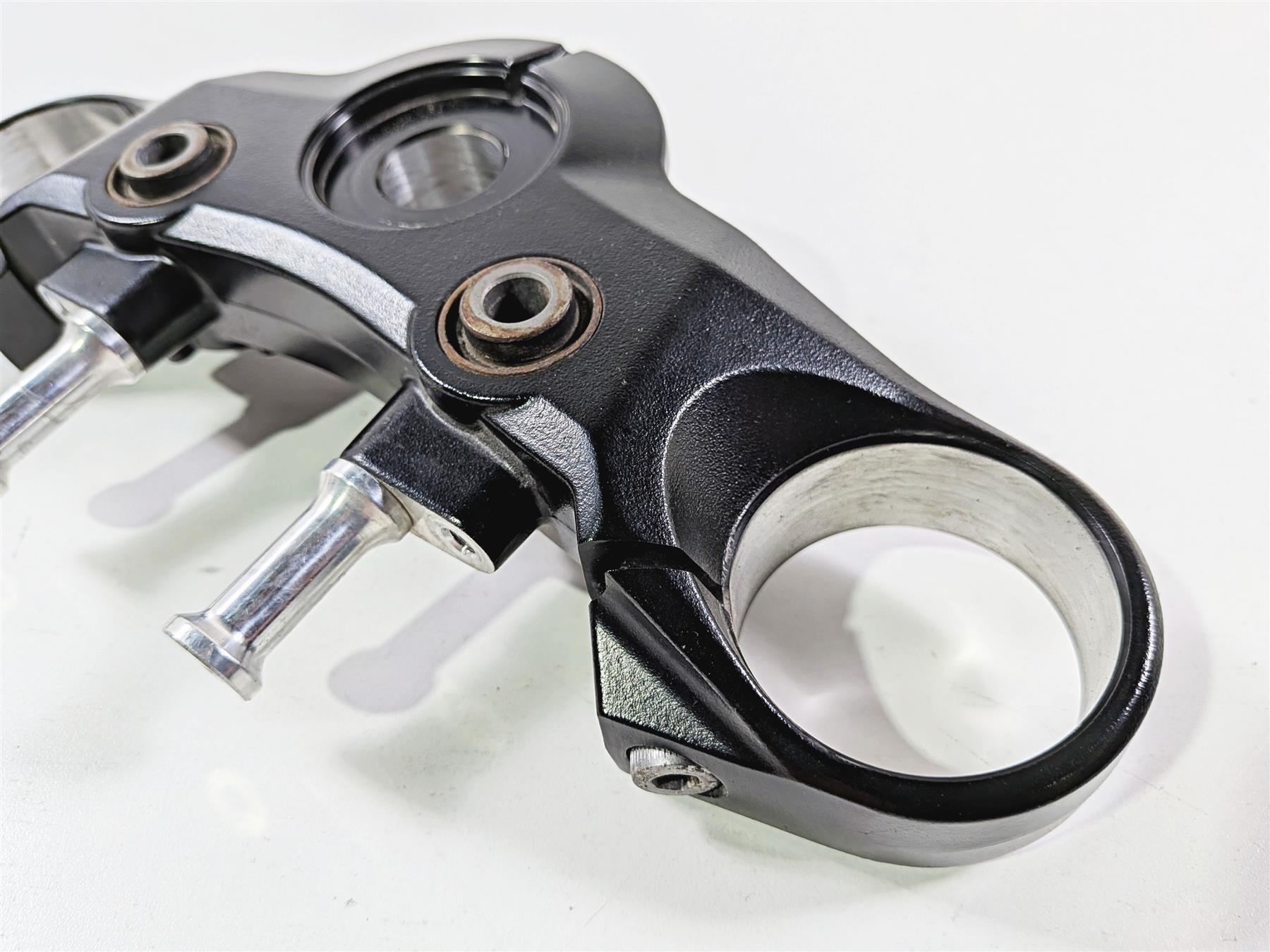 2009 Yamaha VMX17 V-Max 1700 Upper Triple Tree Steering Clamp 2S3-23435-00-00-Mototech271