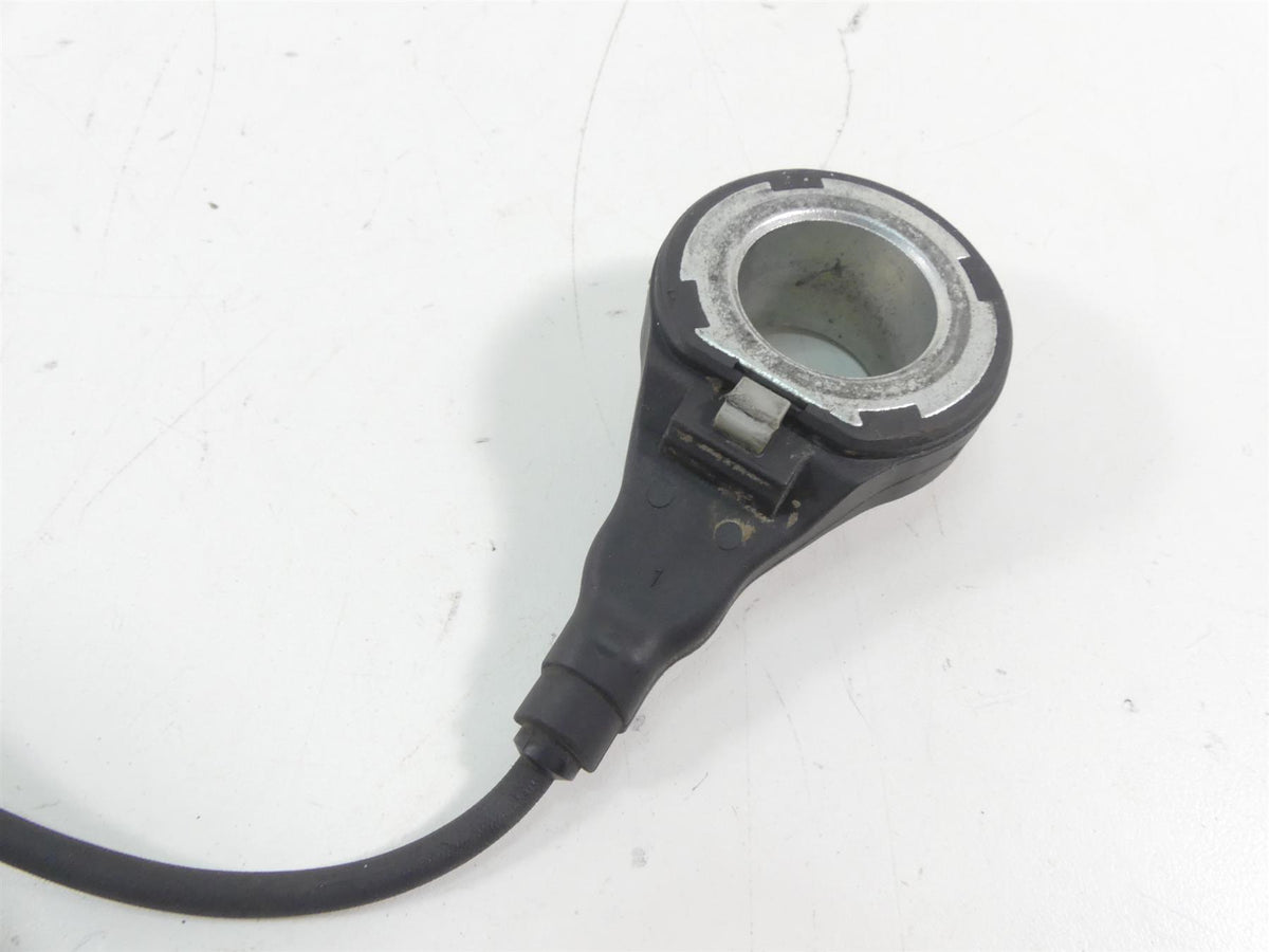 2014 Harley Touring FLHX Street Glide Front Abs Wheel Speed Sensor Read 32700015 {{ shop.shopifyCountryName }} - Mototech271