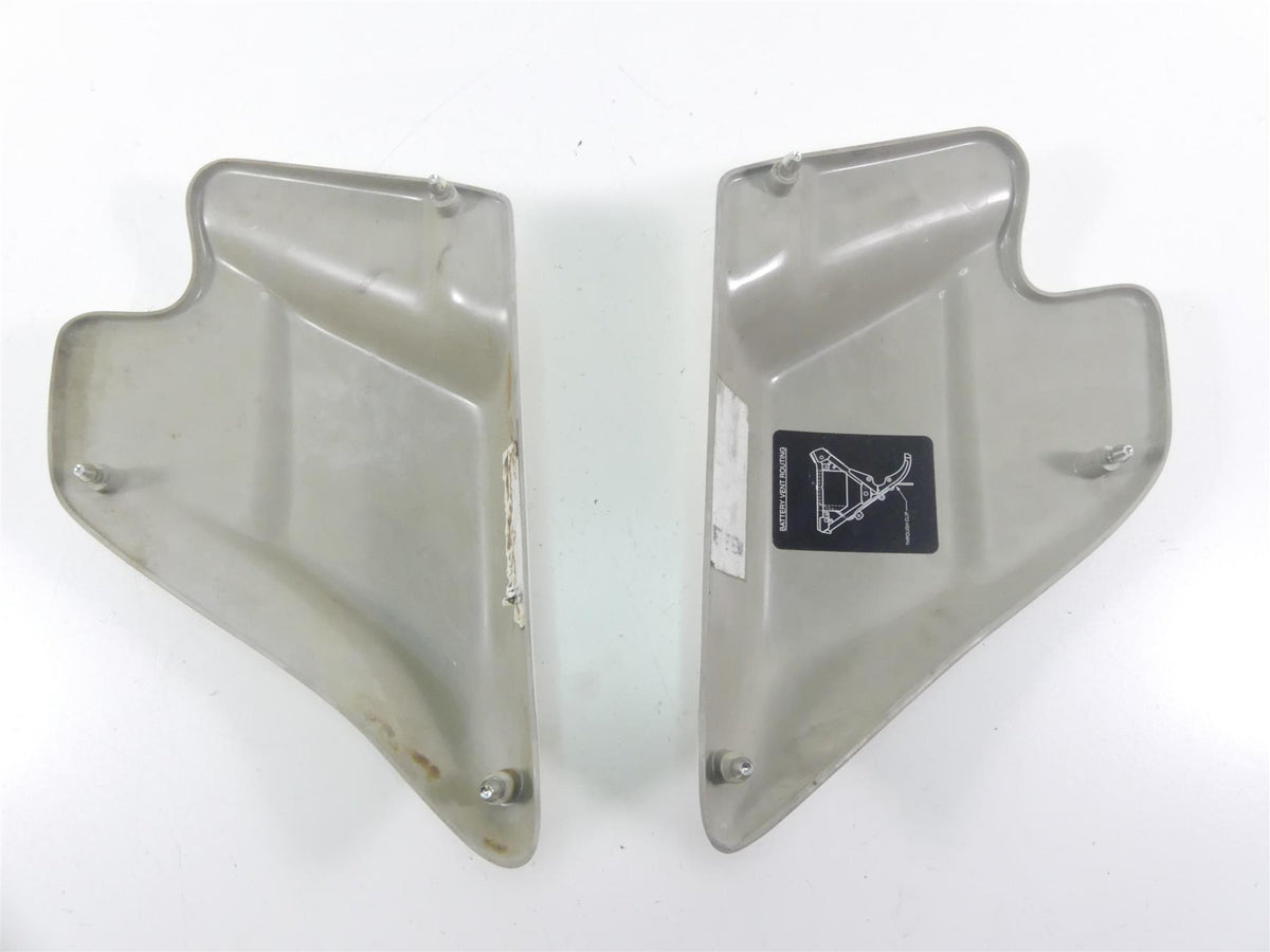 1999 Harley Touring FLHTCUI Electra Glide Side Cover Fairing Cowl Set 66619-97A {{ shop.shopifyCountryName }} - Mototech271