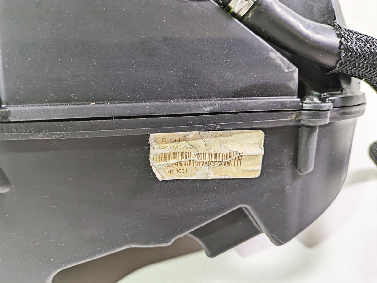 2019 Ducati Supersport 939 S Throttle Body & Airbox Set 28240932A 44212781B {{ shop.shopifyCountryName }} - Mototech271