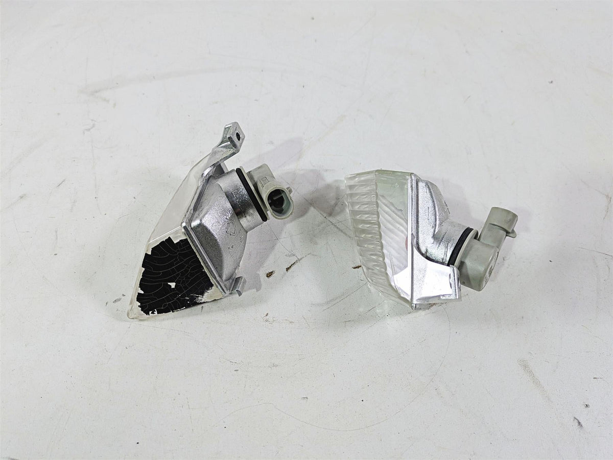2016 Moto Guzzi Stelvio 1200 8V NTX Front Blinker Set - Read 978428 978427 {{ shop.shopifyCountryName }} - Mototech271