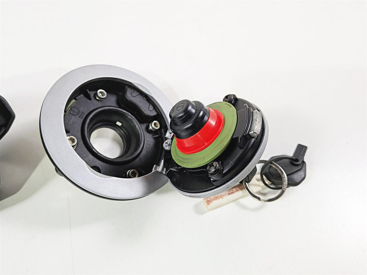 2023 Ducati Streetfighter V4 Speedometer Screen Ignition Switch Key 40612024A-Mototech271