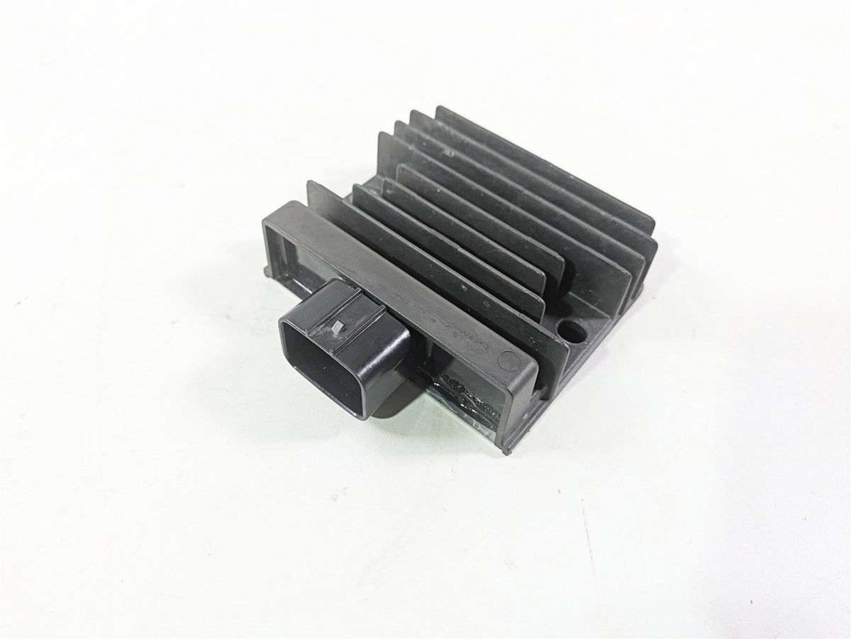 2020 Kawasaki ZX6R ZX636 Ninja Rectifier Voltage Regulator 21066-0756 SH868AA {{ shop.shopifyCountryName }} - Mototech271