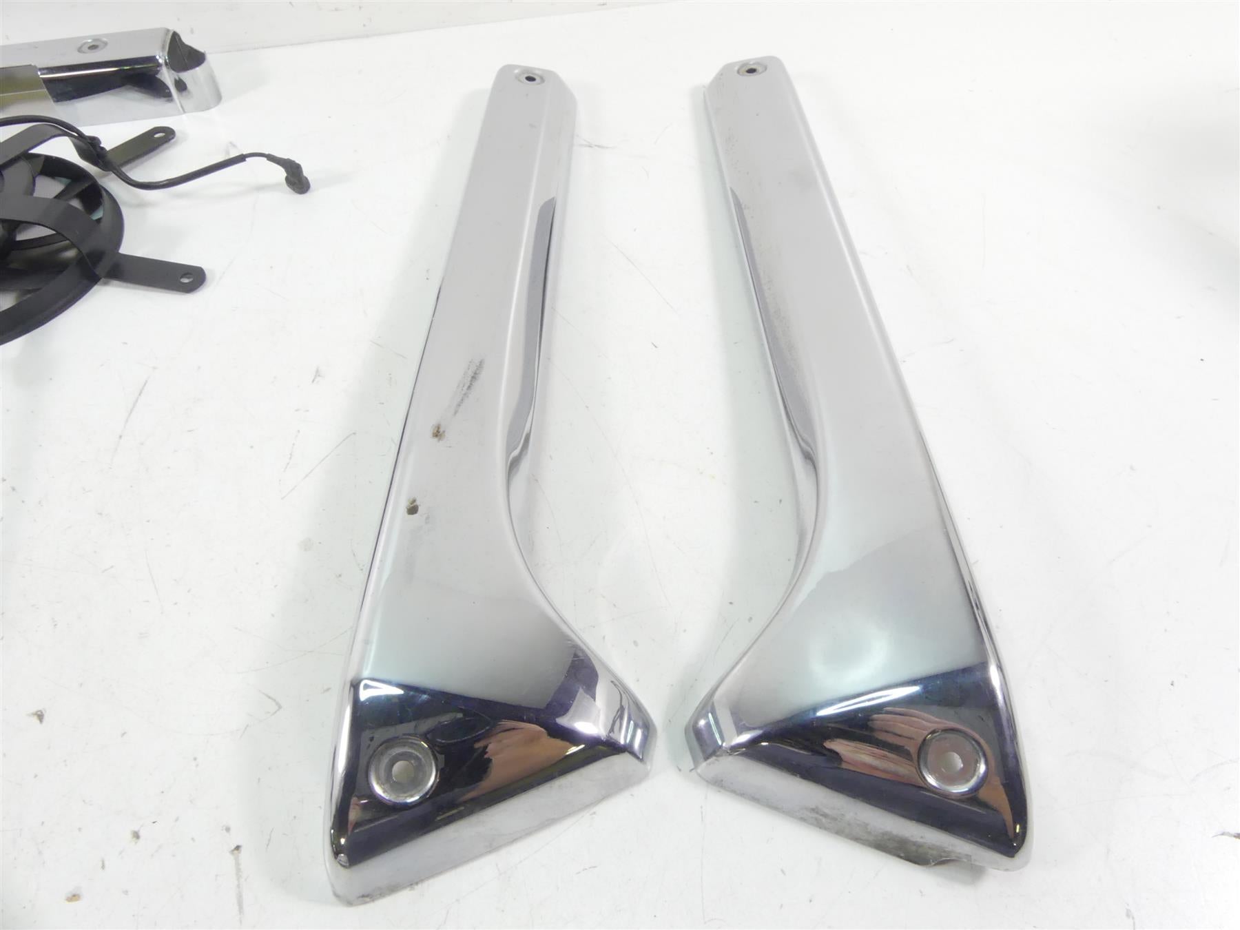 2008 Honda V-Twin VTX1800 N3 Radiator Chrome Cover Set & Fan 19044-MCV-N30 {{ shop.shopifyCountryName }} - Mototech271
