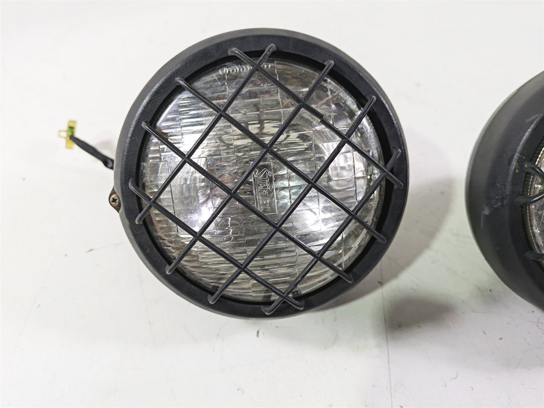 2001 Yamaha Banshee YFZ350 Headlight Lamp Lens -Read 2GU-84330-70-00 {{ shop.shopifyCountryName }} - Mototech271