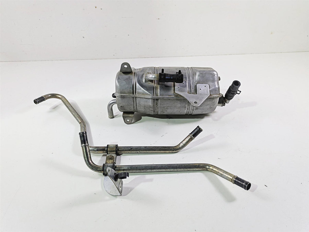 2020 Yamaha YXZ1000 R SS XTR Oil Tank Reservoir 2HC-21751-01-00 2HC-21751-02-00 {{ shop.shopifyCountryName }} - Mototech271