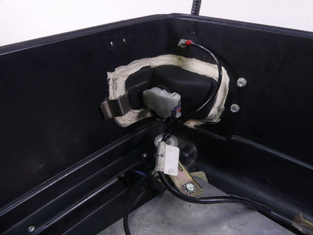 2006 Harley Touring FLHTCUI Electra Glide Lower Bottom Trunk Tour Pak 53128-06 {{ shop.shopifyCountryName }} - Mototech271