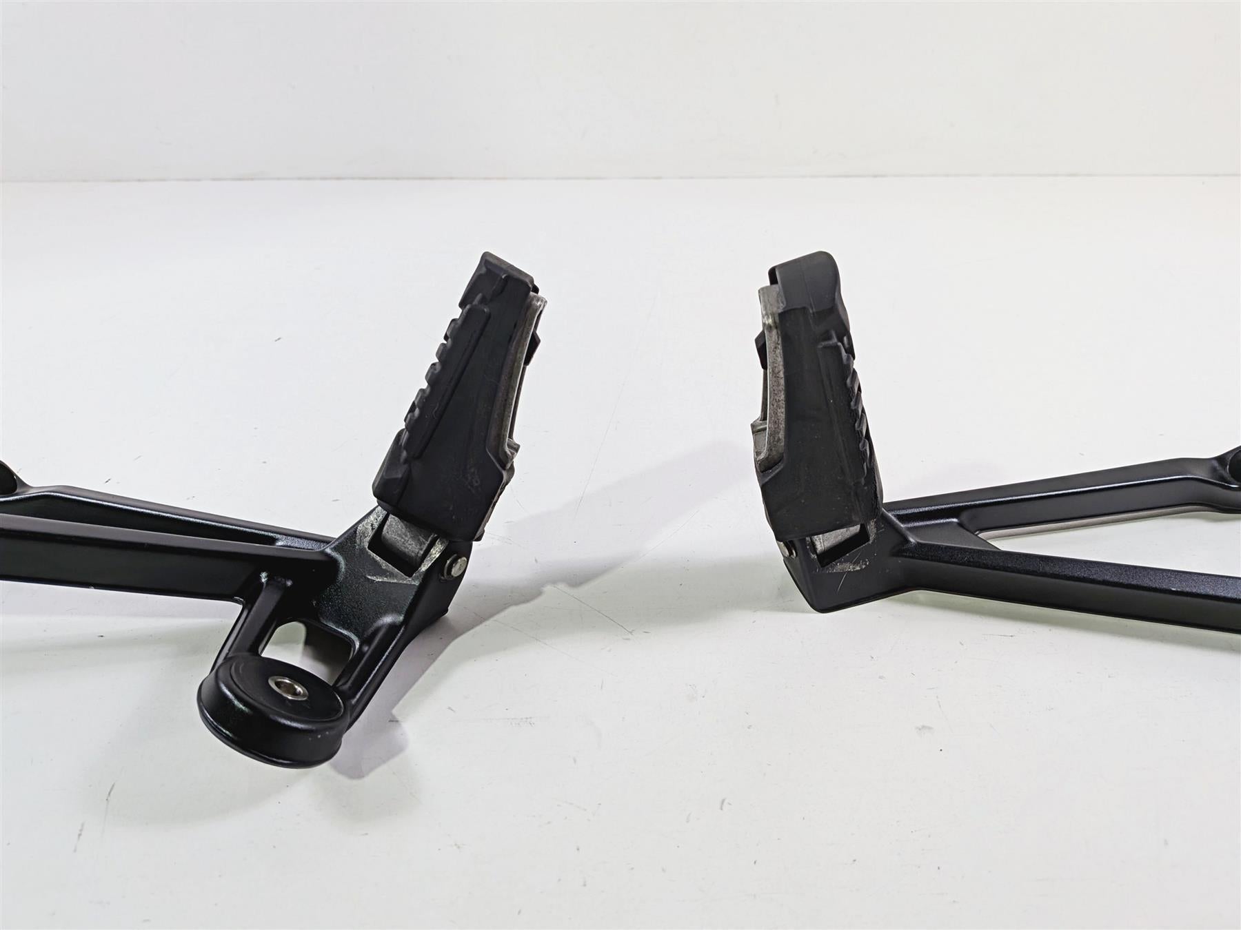 2016 BMW S1000XR K49 Rear Passenger Foot Peg Set -Read 46718553845 46718553846-Mototech271