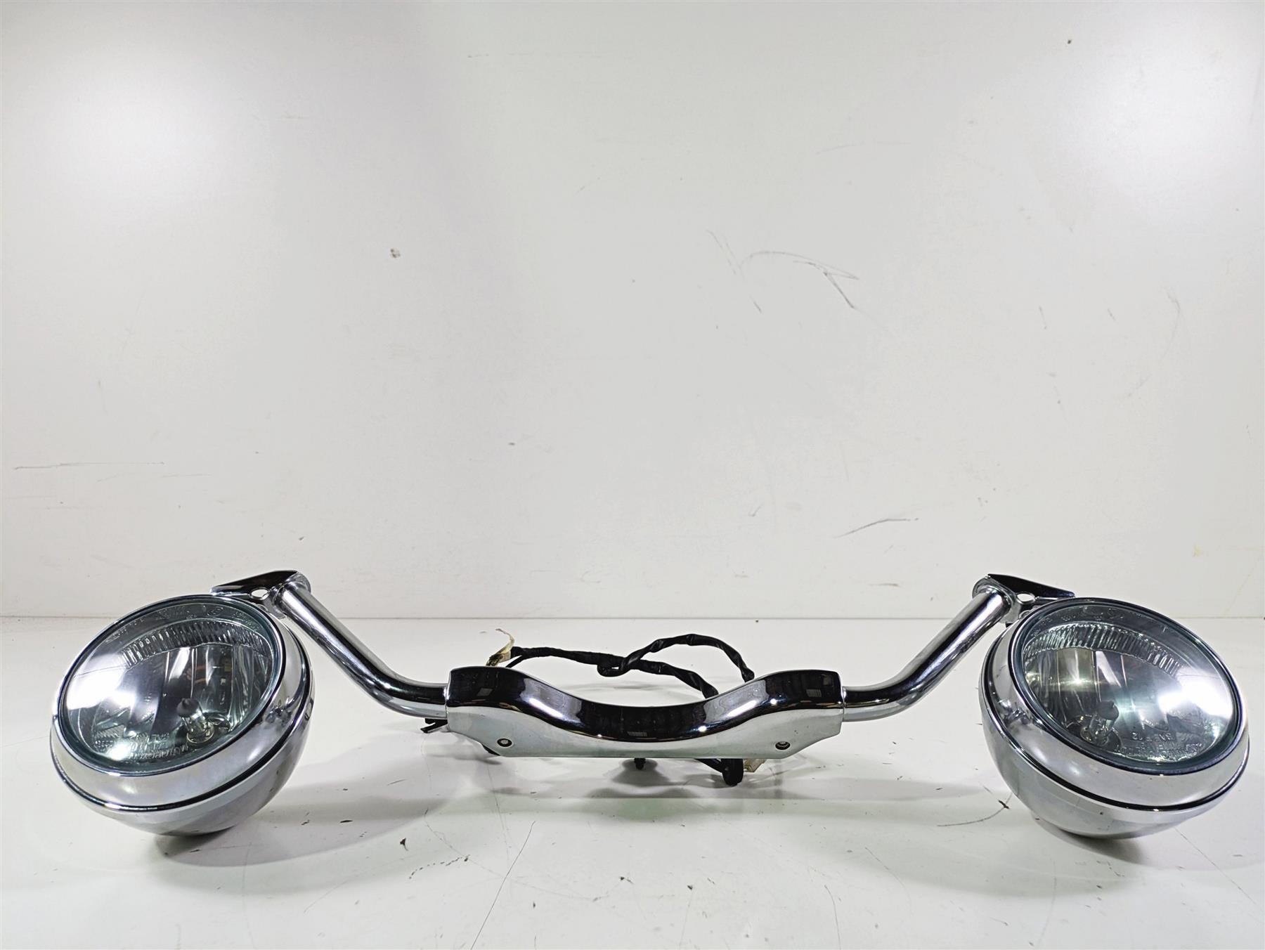 2014 Moto Guzzi California 1400 Touring Front Spot Lights & Mounts 887997 {{ shop.shopifyCountryName }} - Mototech271