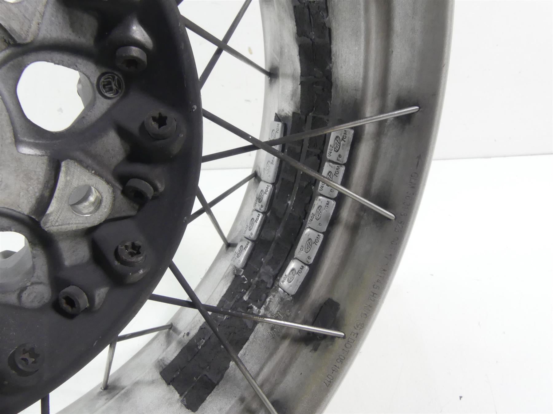 2017 BMW R1200GS GSW K50 Straight Rear Wheel Rim 17x4.5 36318526904 {{ shop.shopifyCountryName }} - Mototech271