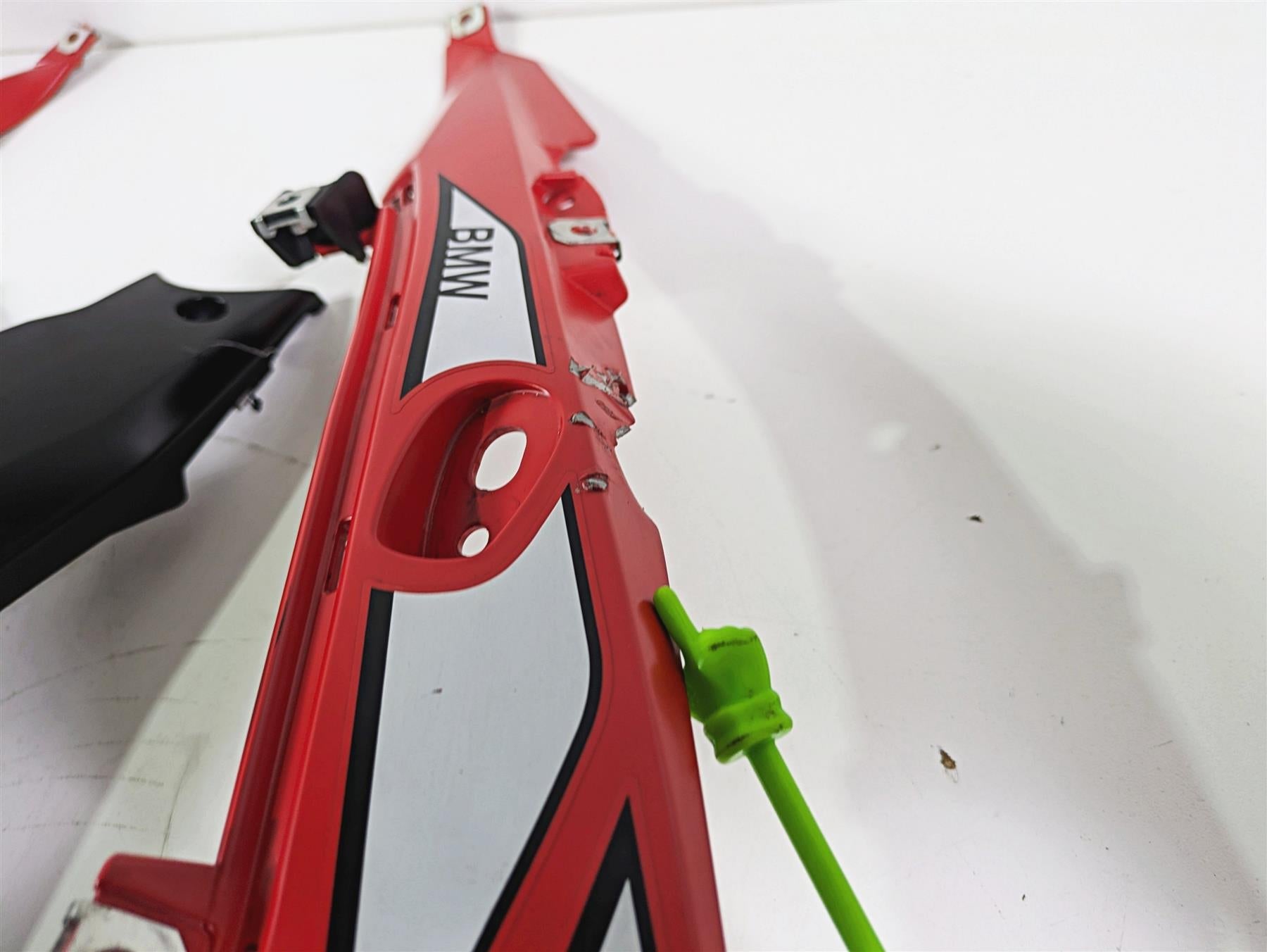2017 BMW F800GS Adv K75 Upper Tank Cover Fairing in Racingred 46638563897 {{ shop.shopifyCountryName }} - Mototech271