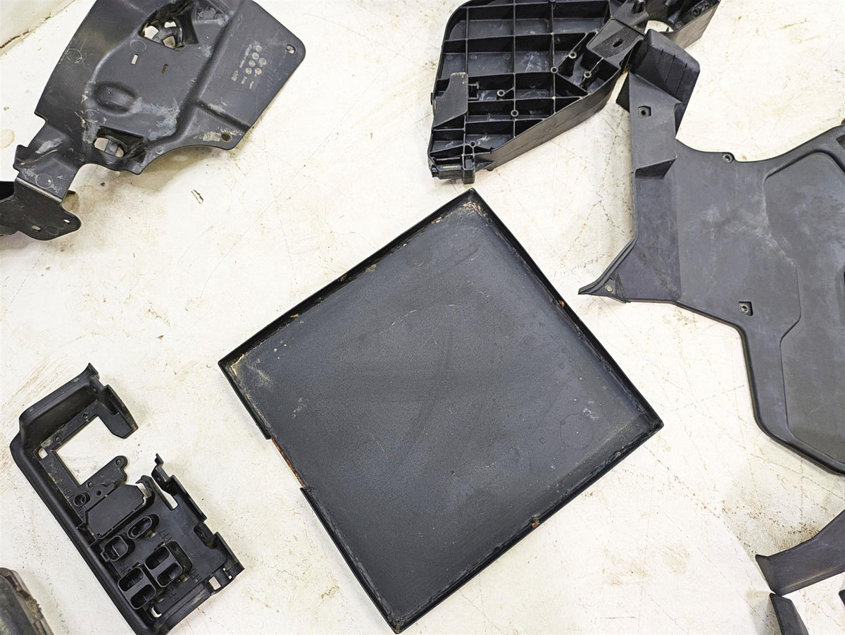 2022 Can-Am Defender XMR HD10 Body Plastic Covers Interior Tank Set 707900740 {{ shop.shopifyCountryName }} - Mototech271