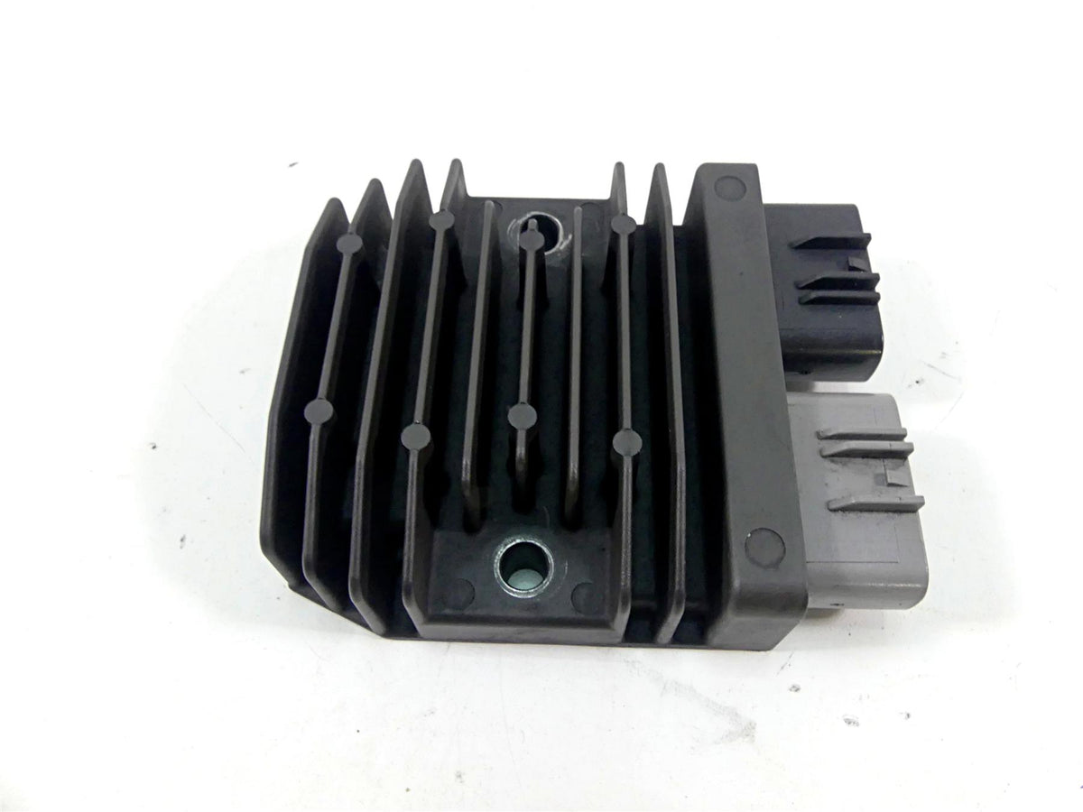 2014 BMW R1200GS K50 Rectifier Voltage Regulator FH020AA 12318523367 {{ shop.shopifyCountryName }} - Mototech271