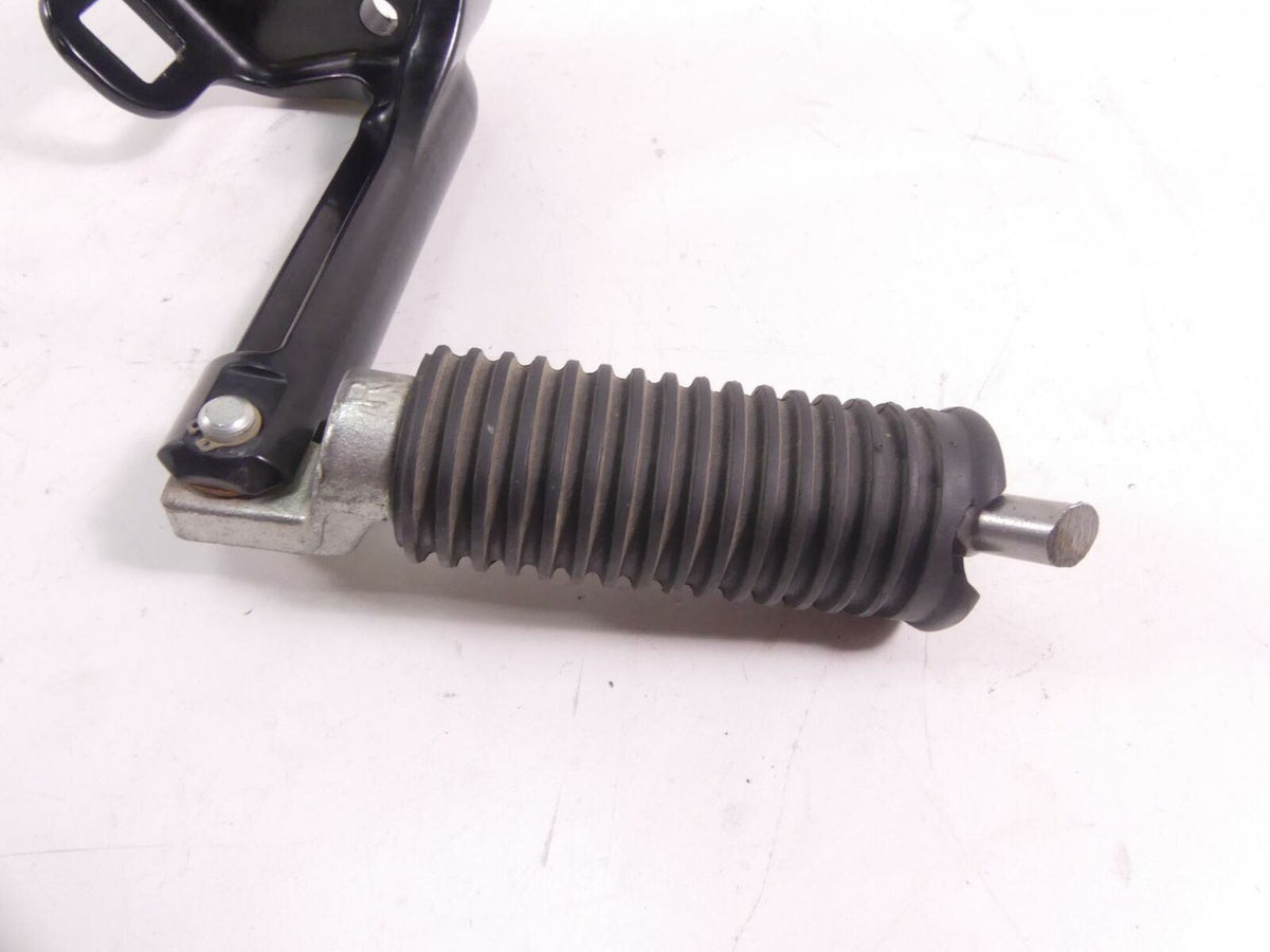 2009 Harley FXCW Softail Rocker Right Footpeg Foot Peg & Brake Pedal Set 5060002 {{ shop.shopifyCountryName }} - Mototech271