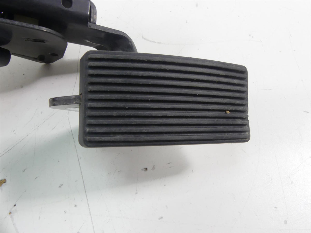 2020 Can-Am Commander 1000R XT Foot Accelerate Brake Pedal Set 707001166 {{ shop.shopifyCountryName }} - Mototech271