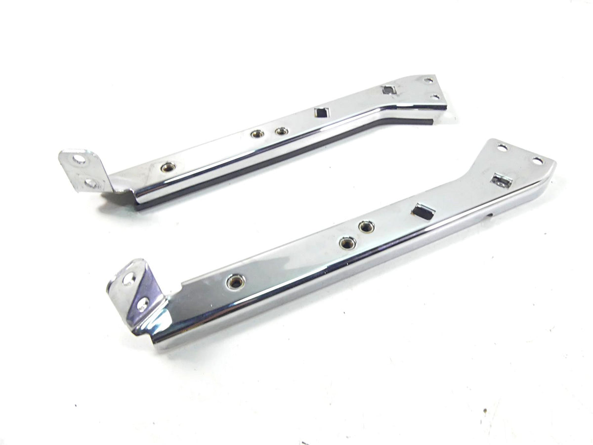 2004 Harley Touring FLHTCUI Electra Glide Saddlebag Guard Set 90718-79C {{ shop.shopifyCountryName }} - Mototech271