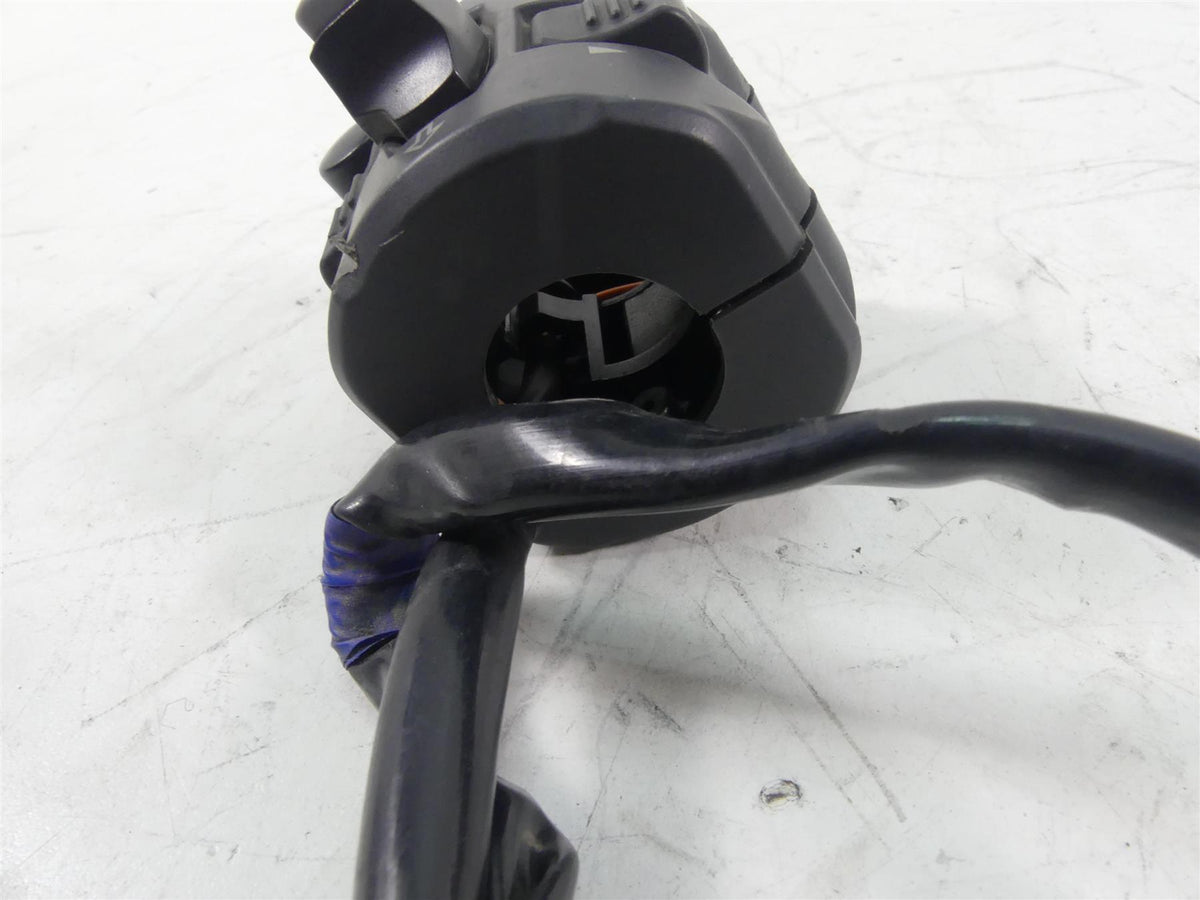 2018 Ducati Hypermotard 939 SP Left Hand Blinker Control Switch -Read 65110142A {{ shop.shopifyCountryName }} - Mototech271
