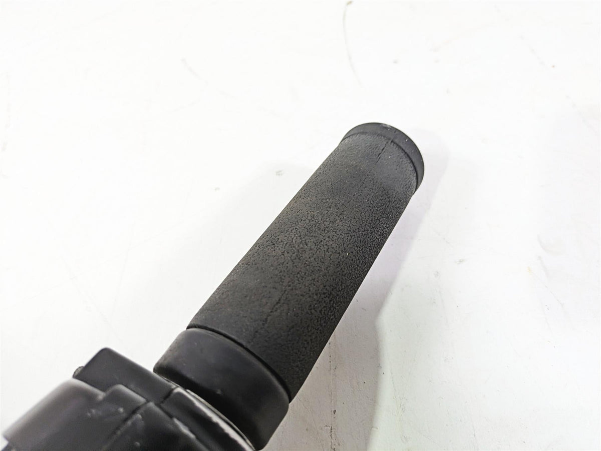 2004 Harley FLSTCI Softail Heritage Right Hand Control Switch 71684-06A 71683-06 {{ shop.shopifyCountryName }} - Mototech271