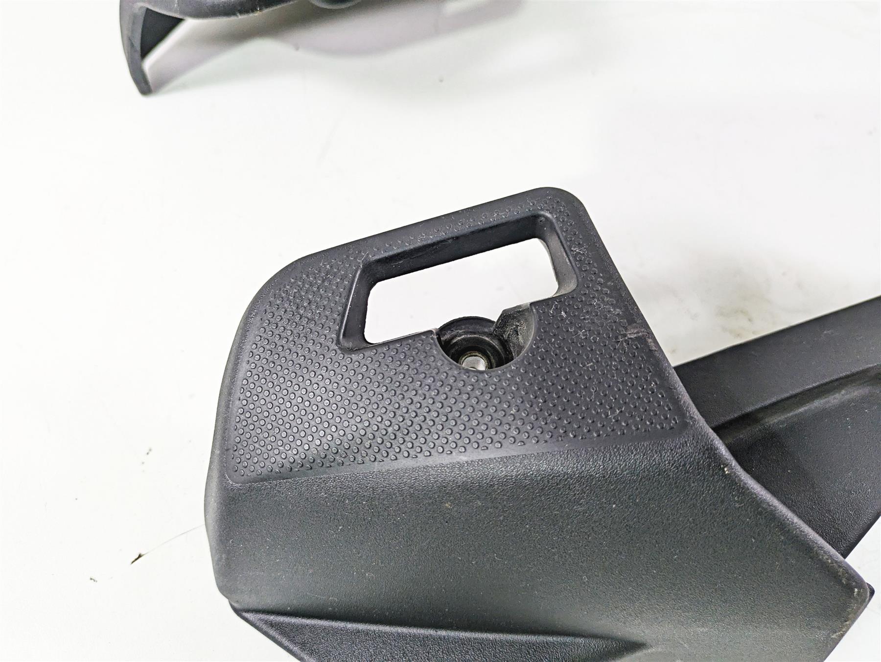 2016 Moto Guzzi Stelvio 1200 8V NTX Saddlebag Mounts Set 886207 886208 {{ shop.shopifyCountryName }} - Mototech271